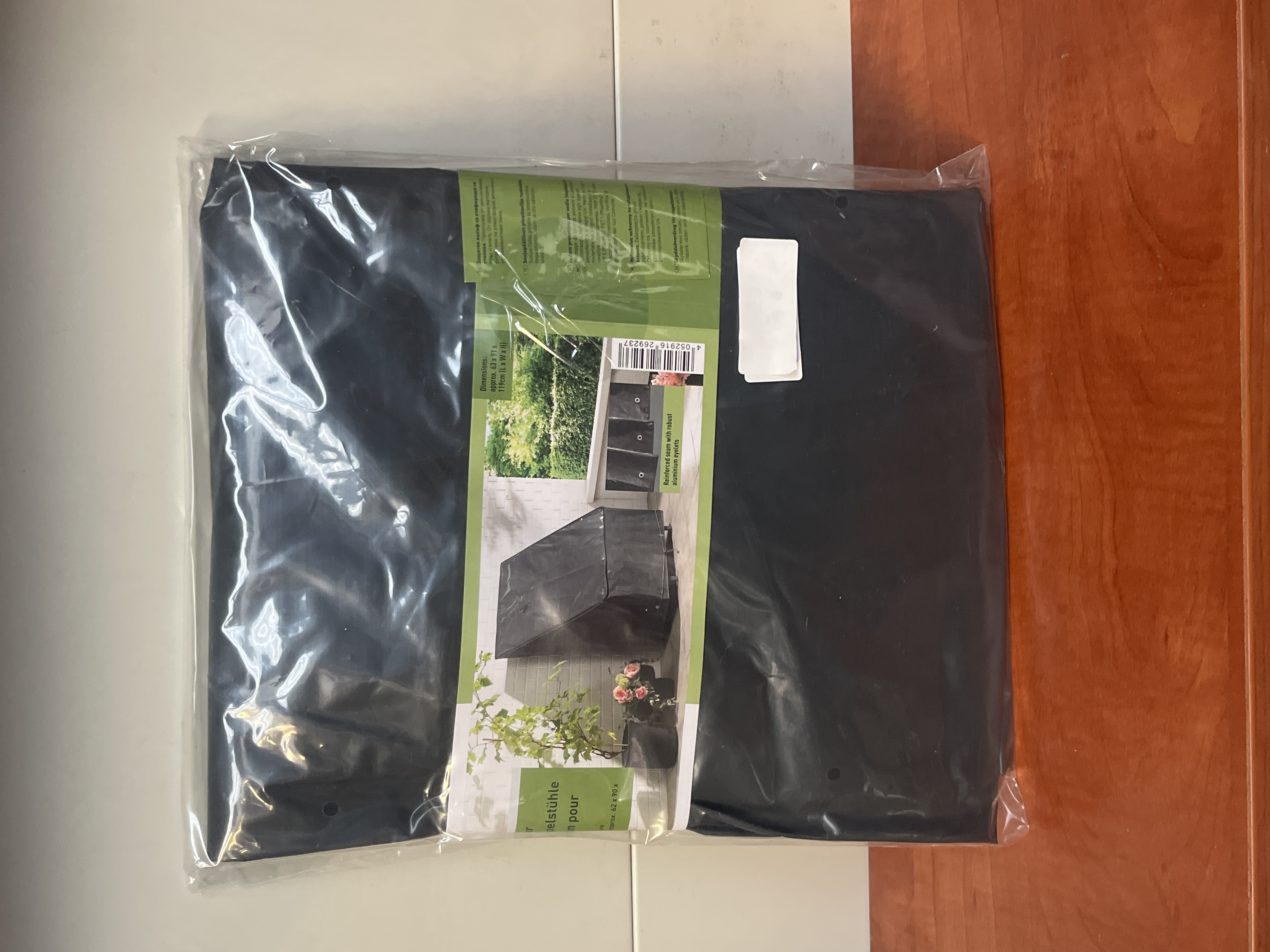 Bâche de protection extérieure noire avec œillets