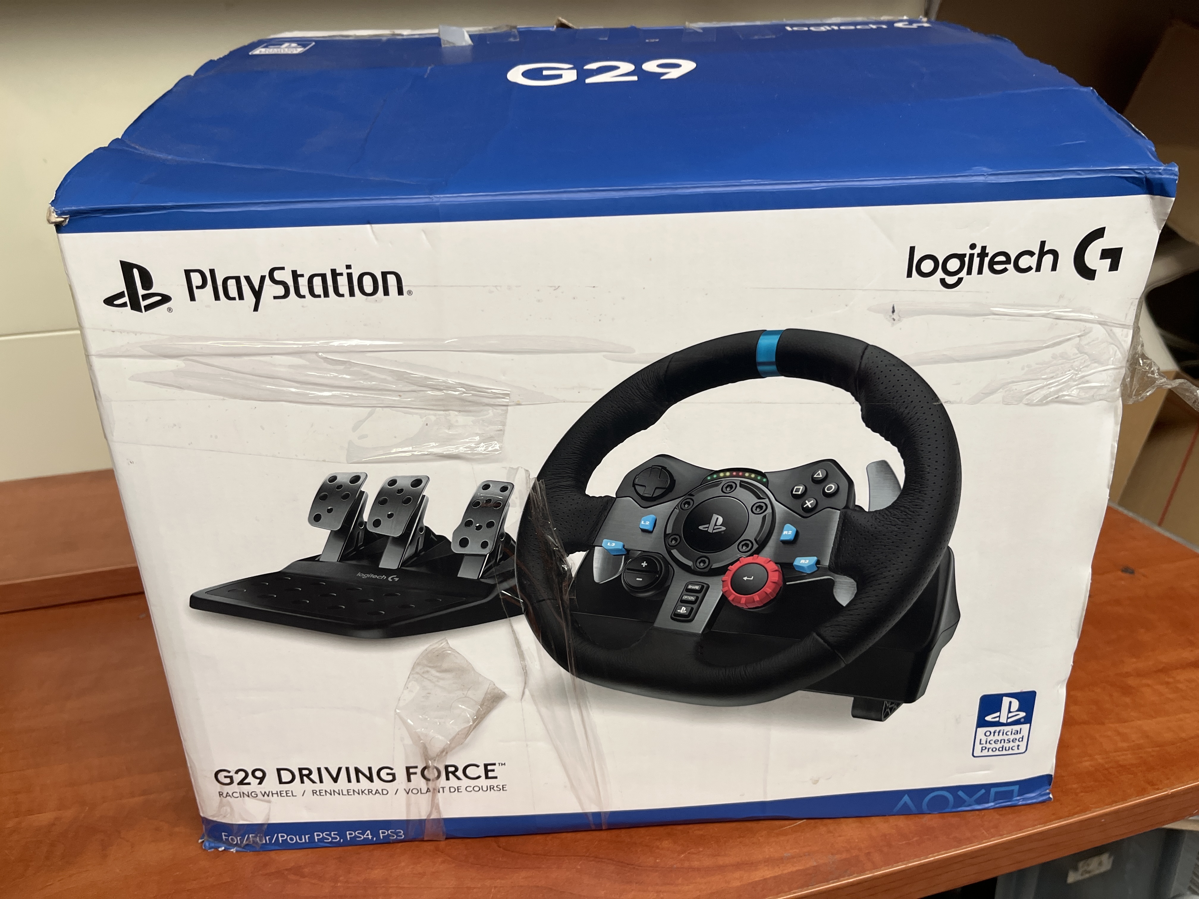 Logitech G29 Driving Force volant et pédalier — photo 2