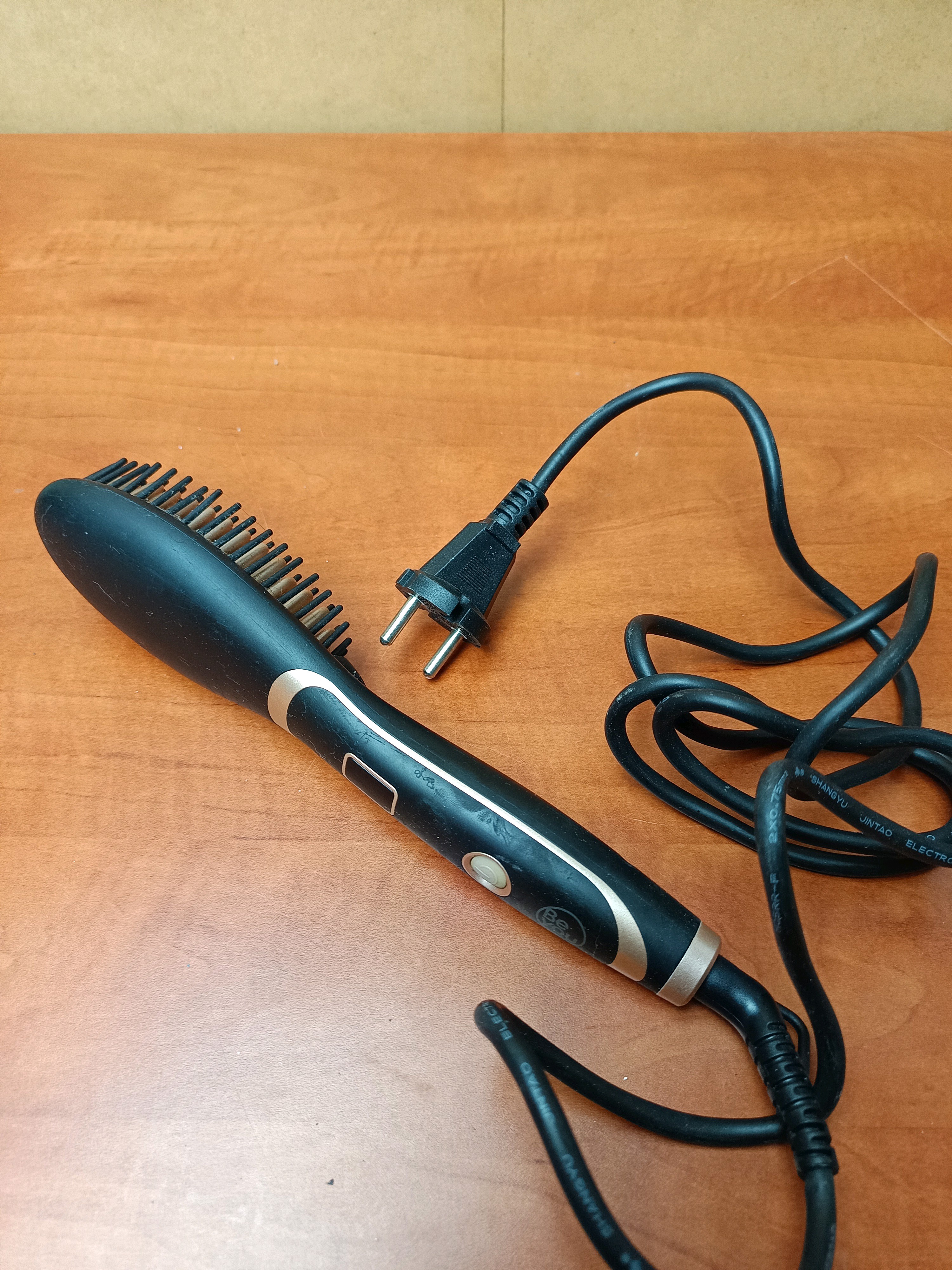 Brosse lissante chauffante Be You