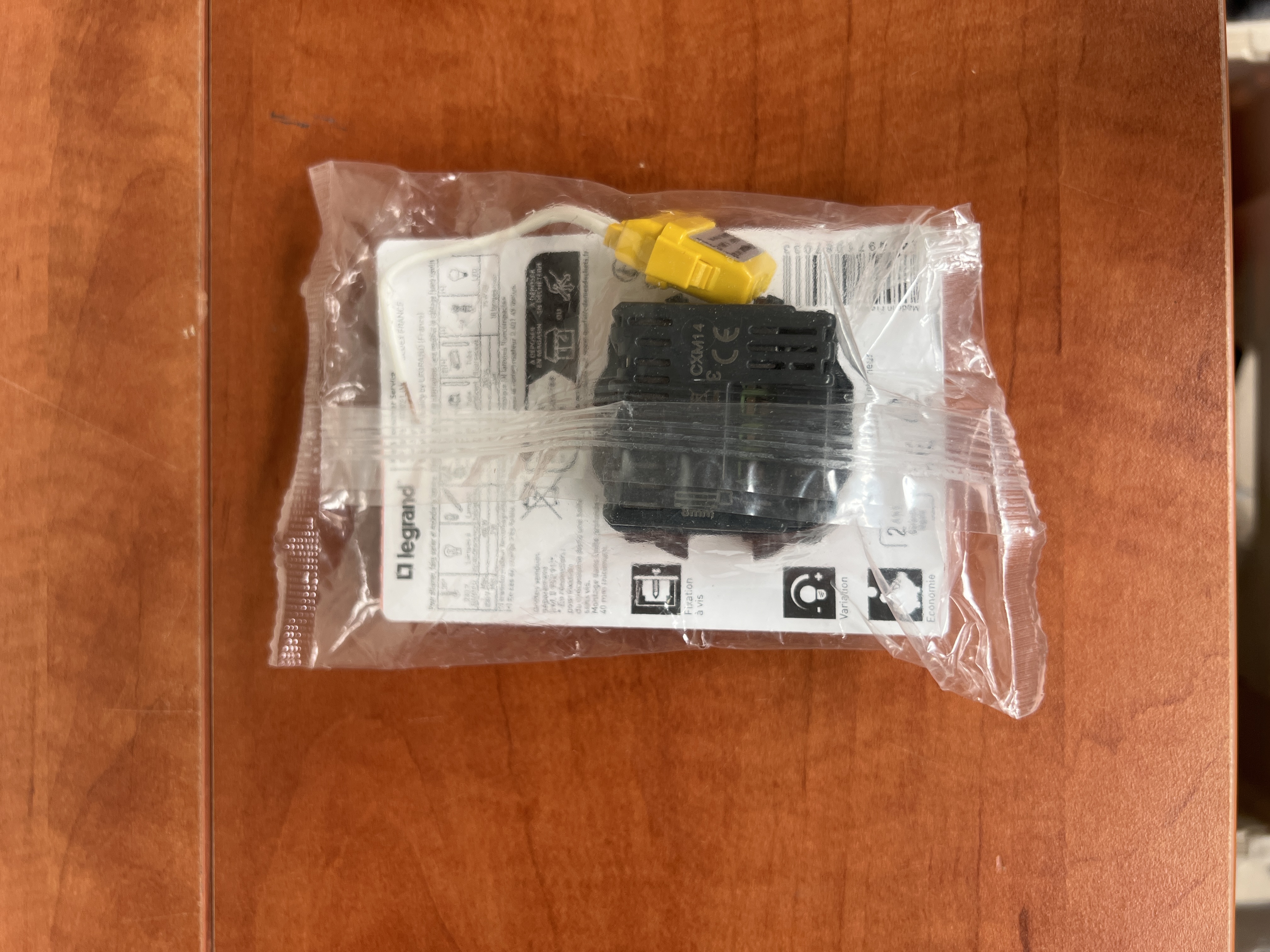 Variateur Legrand Dooxie blanc toutes lampes 2 fils sans neutre — photo 2