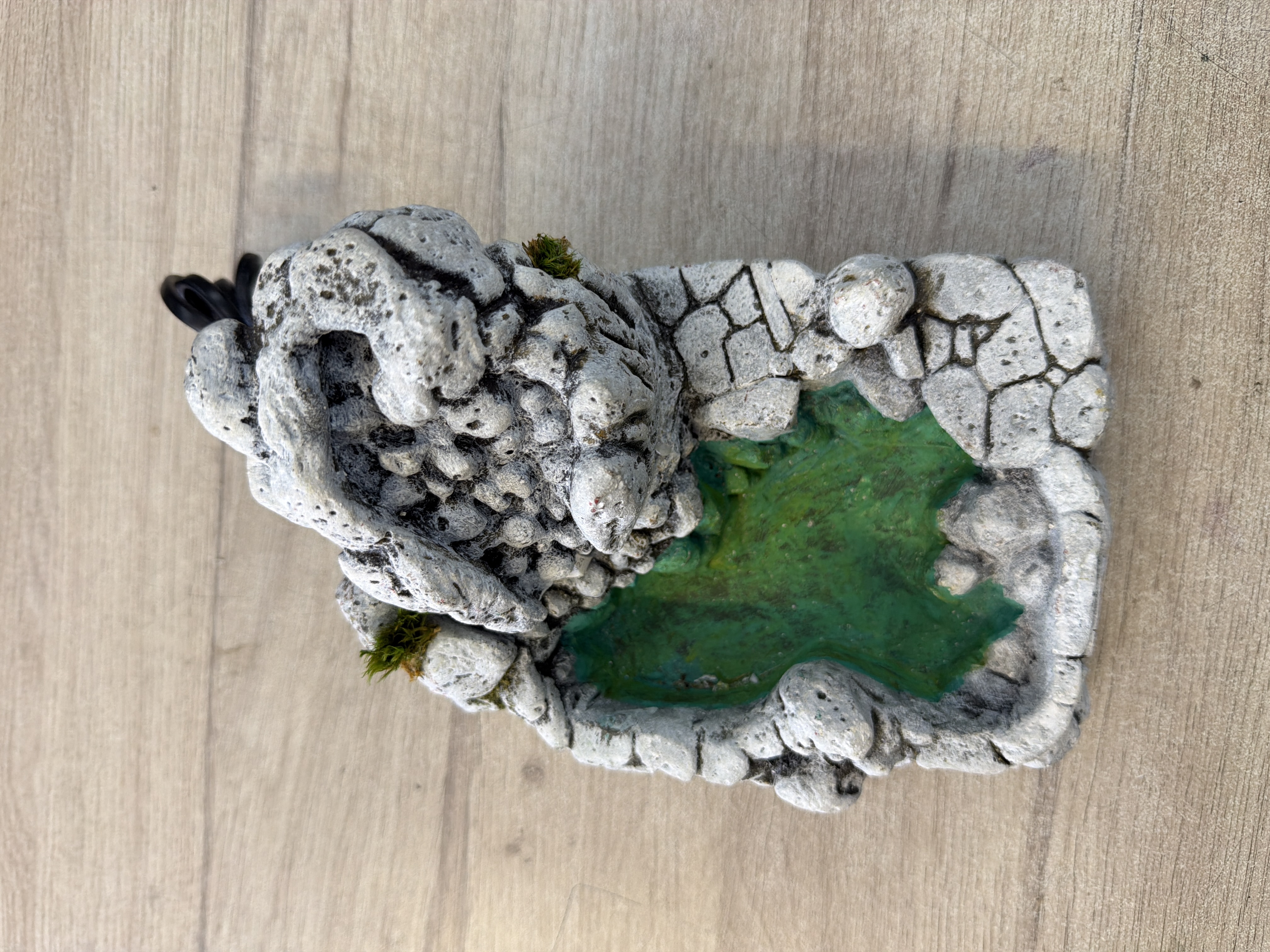 Fontaine décoration pour crèche effet pierre 19 x 14 x 13 cm — photo 3