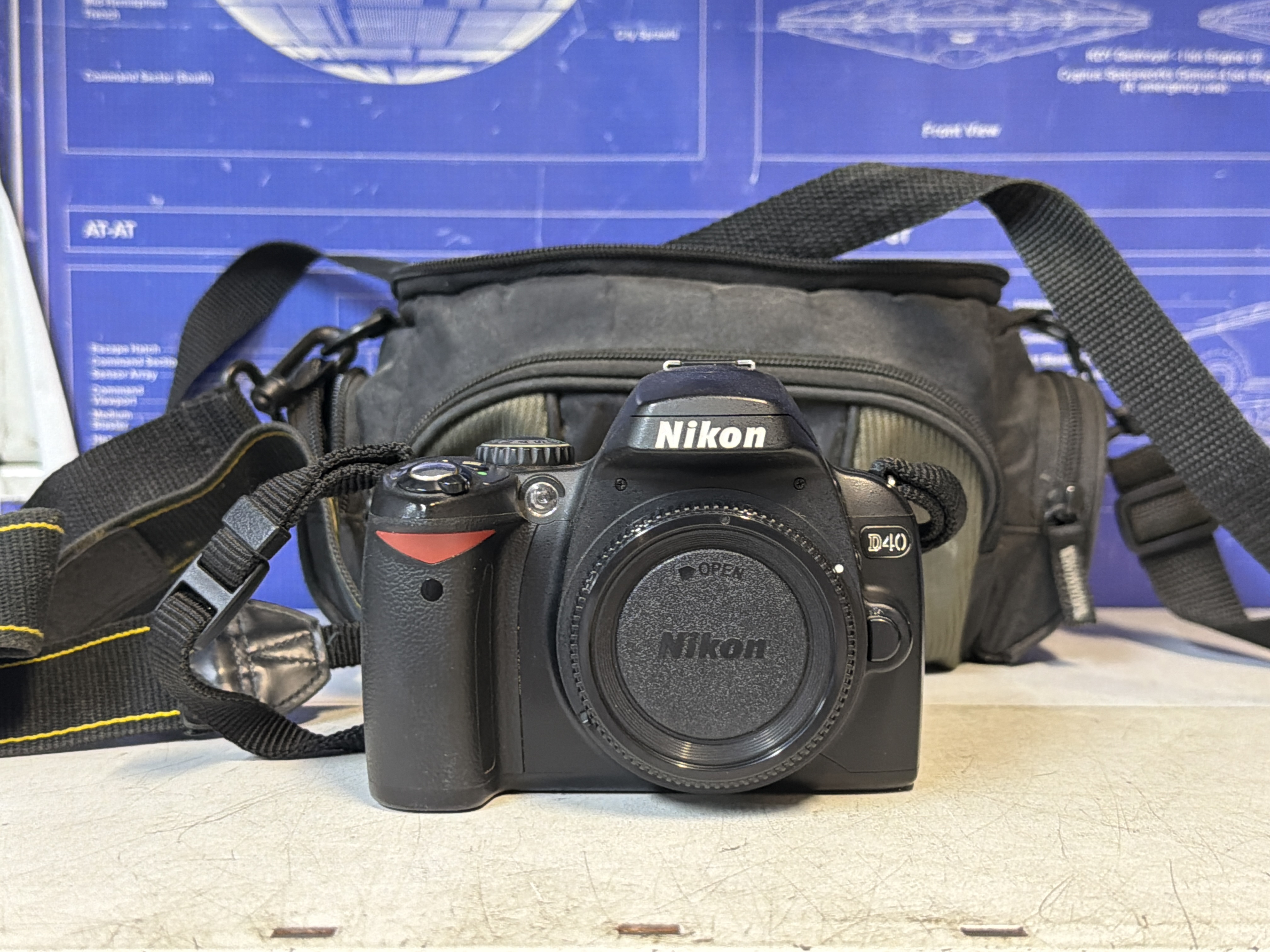 Appareil photo reflex Nikon D40 avec sac de transport