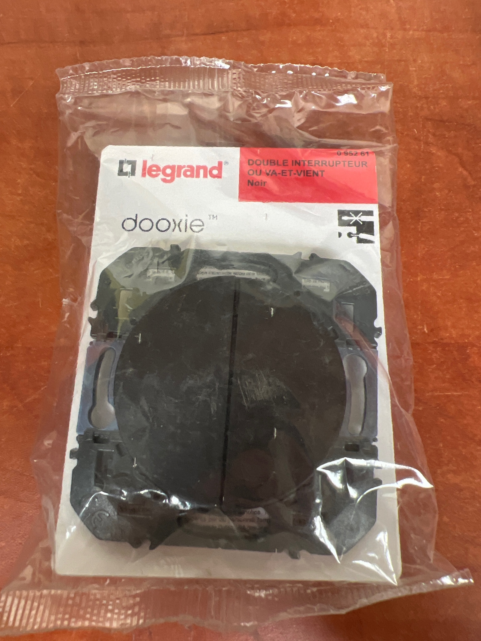 Legrand Dooxie double interrupteur va-et-vient - Noir
