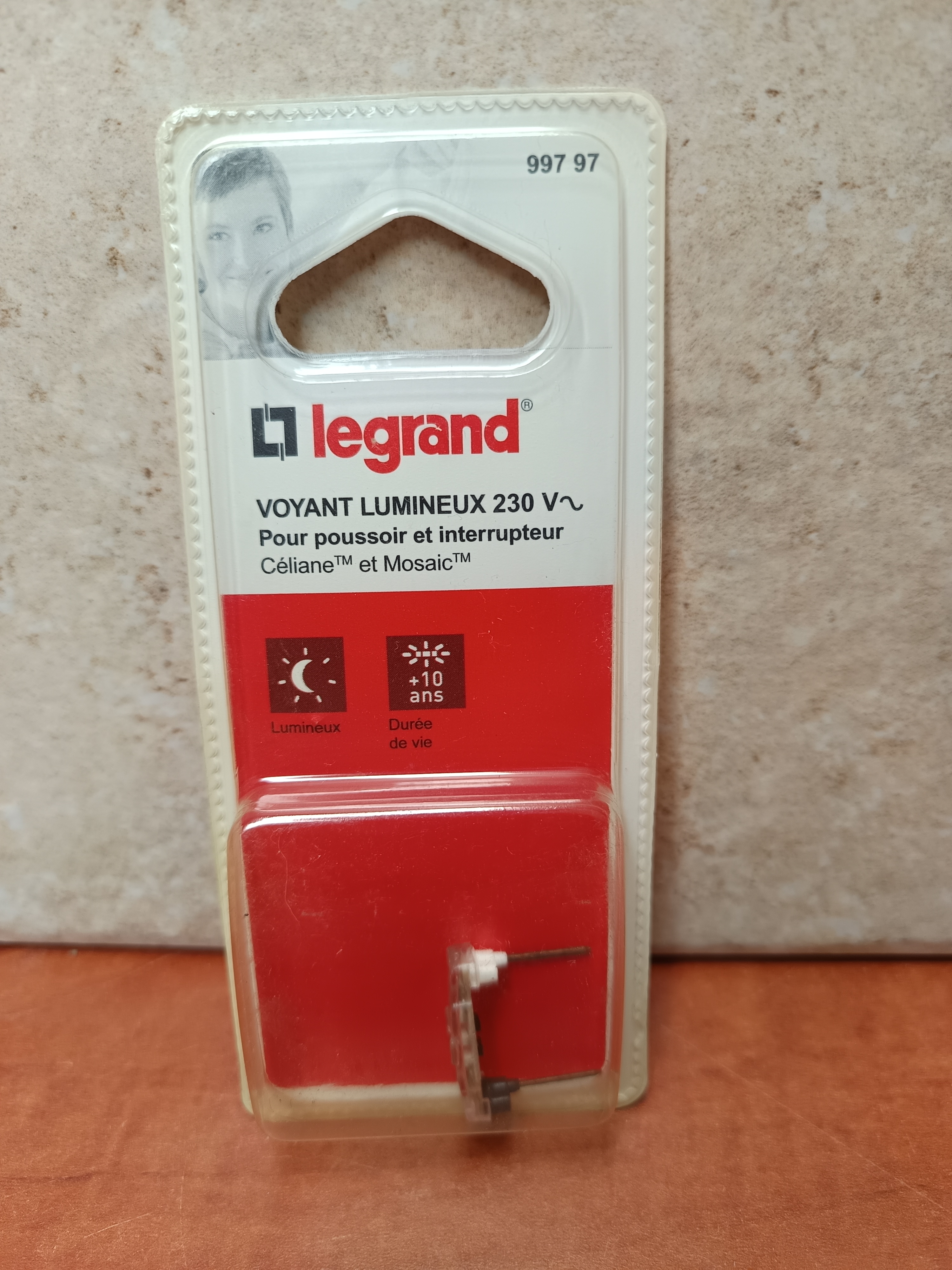 Legrand Voyant lumineux 230 V~ pour poussoir et interrupteur Céliane et Mosaic