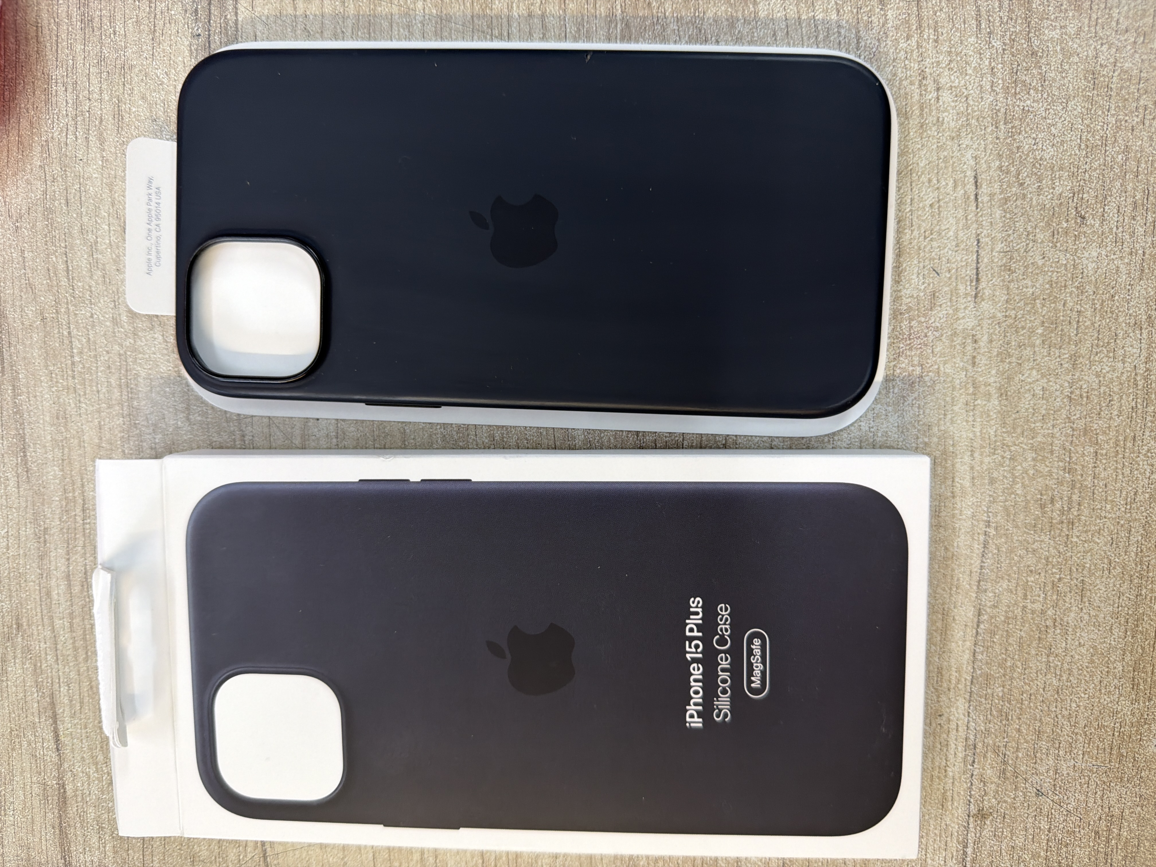 Coque Apple iPhone 15 Plus Silicone Case avec MagSafe noire