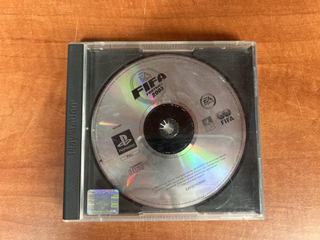 FIFA Football 2003 sur PlayStation PS1