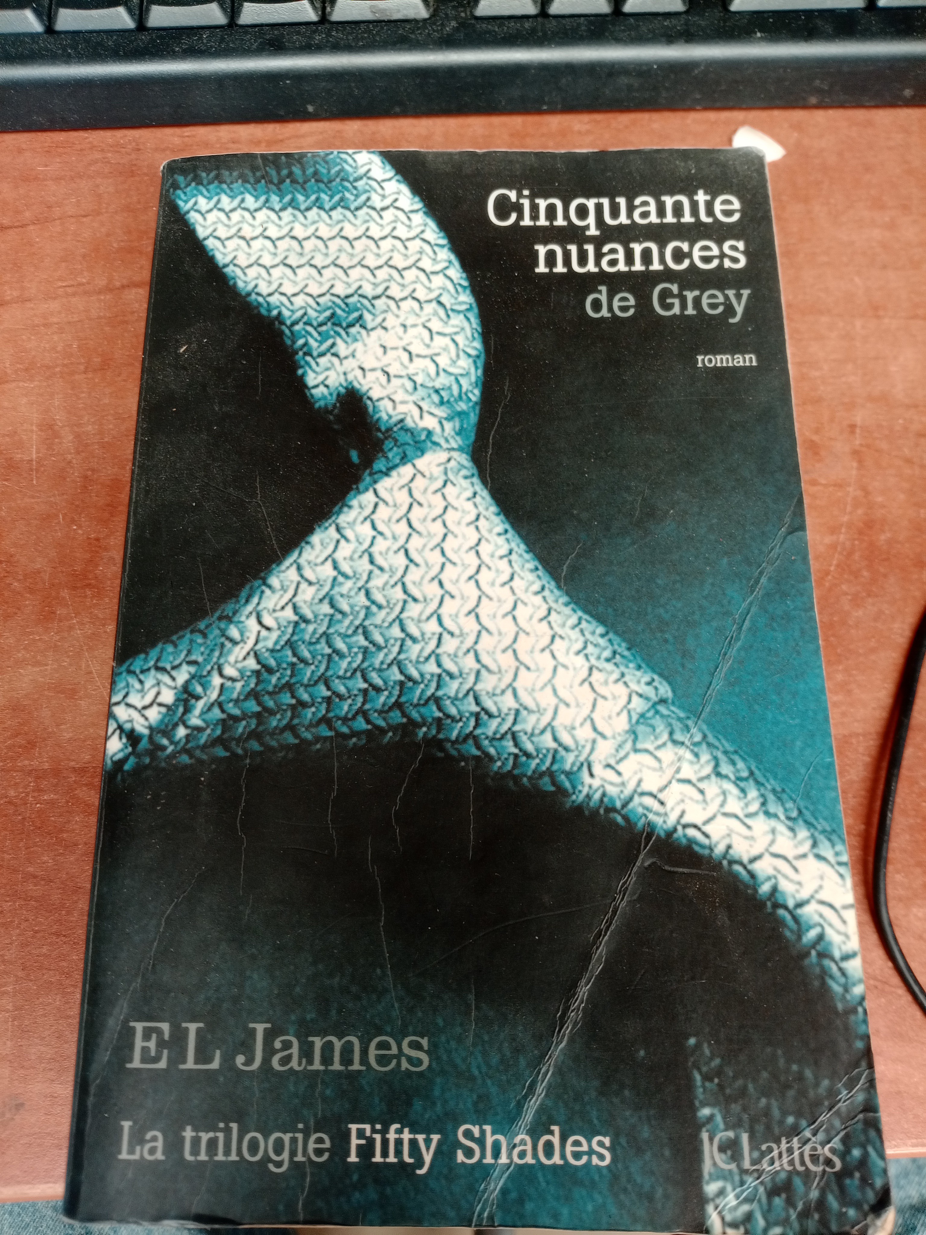 Livre Cinquante nuances de Grey - E L James