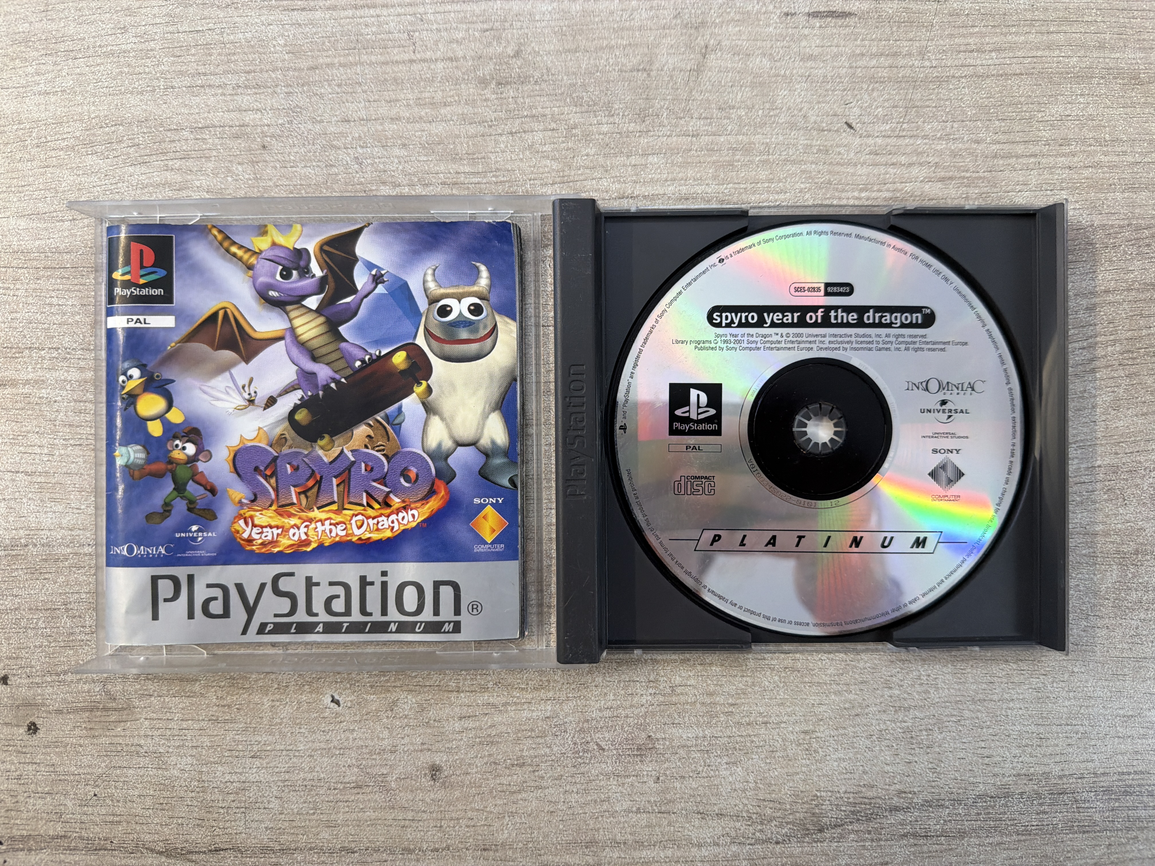 Spyro Year of the Dragon Platinum PS1 PlayStation