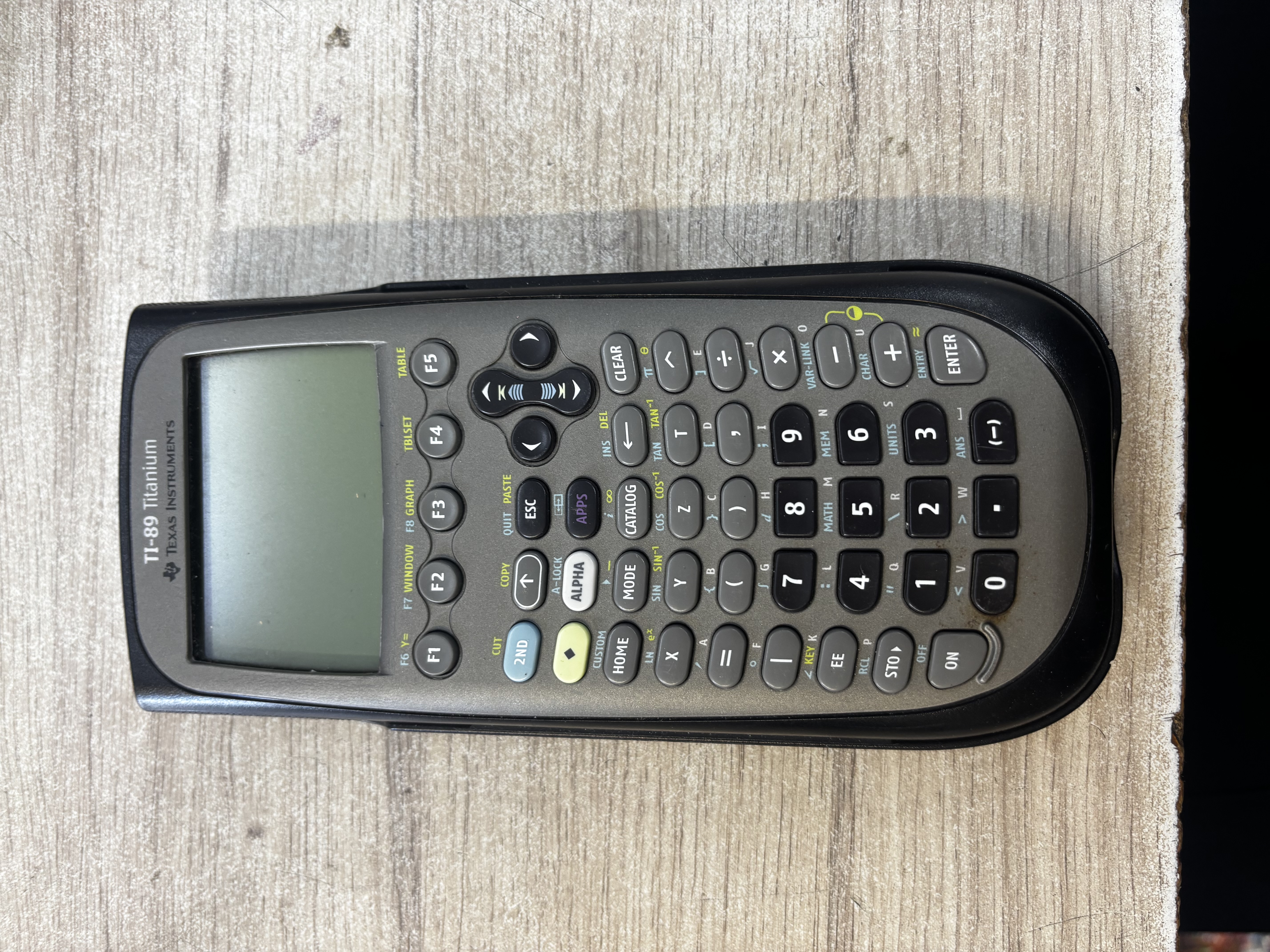 Calculatrice graphique Texas Instruments TI-89 Titanium