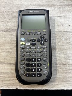 Calculatrice graphique Texas Instruments TI-89 Titanium