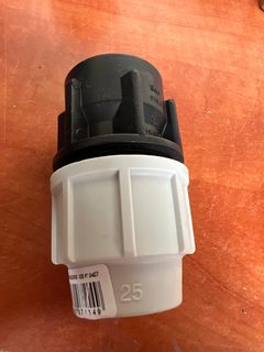 Bouchon de compression PEHD Ø25