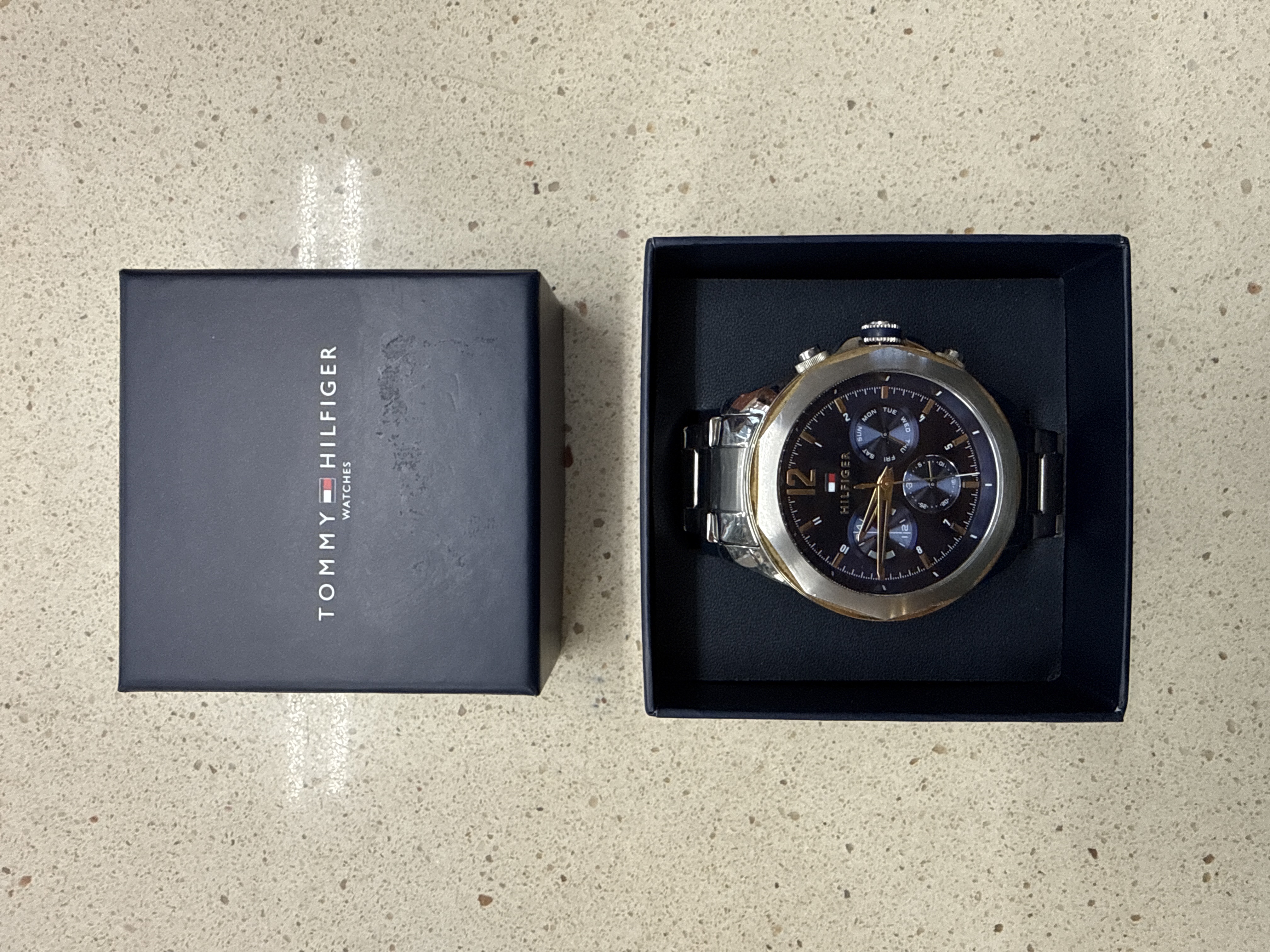 Montre homme Tommy Hilfiger TH.477.1.20.3437 avec boîte
