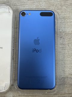 Apple iPod touch 16 Go bleu 6e génération A1574