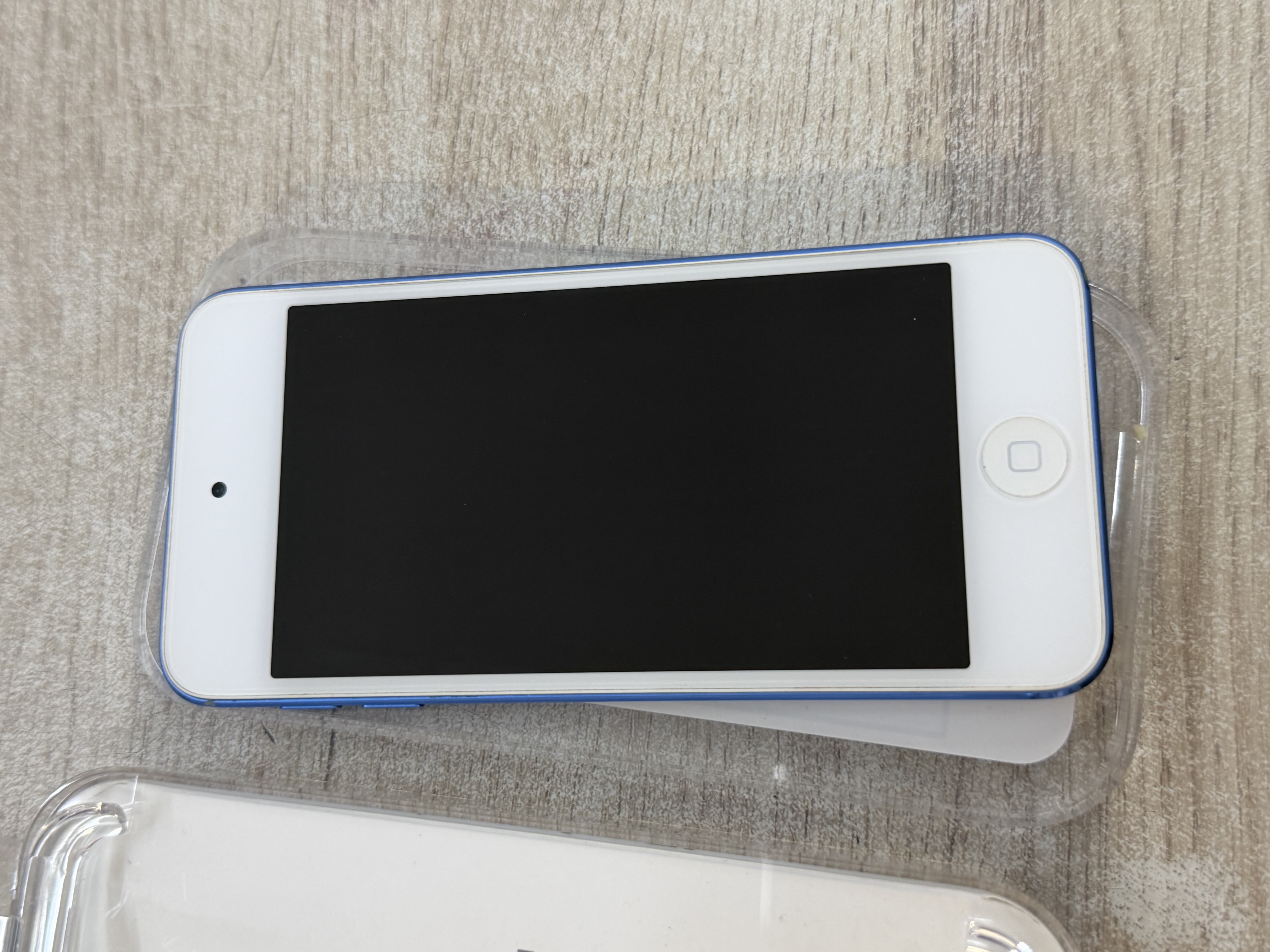 Apple iPod touch 16 Go bleu 6e génération A1574 — photo 2