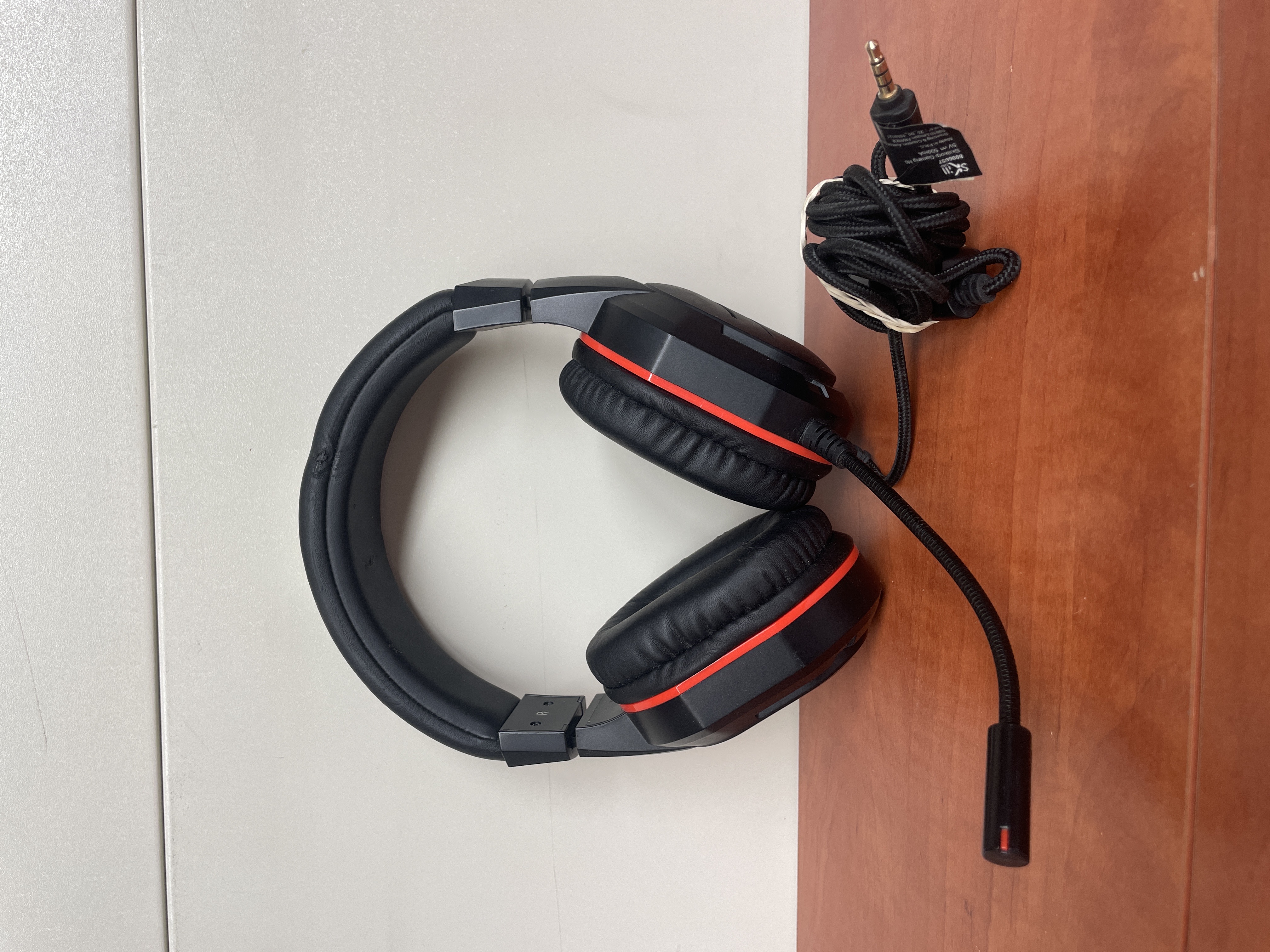Casque gaming filaire avec micro jack 3,5 mm noir rouge