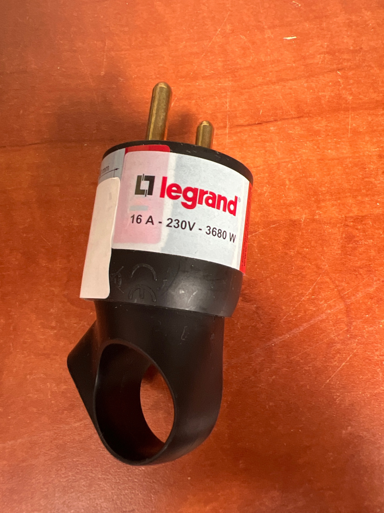 Legrand fiche mâle 16 A 230V 3680 W