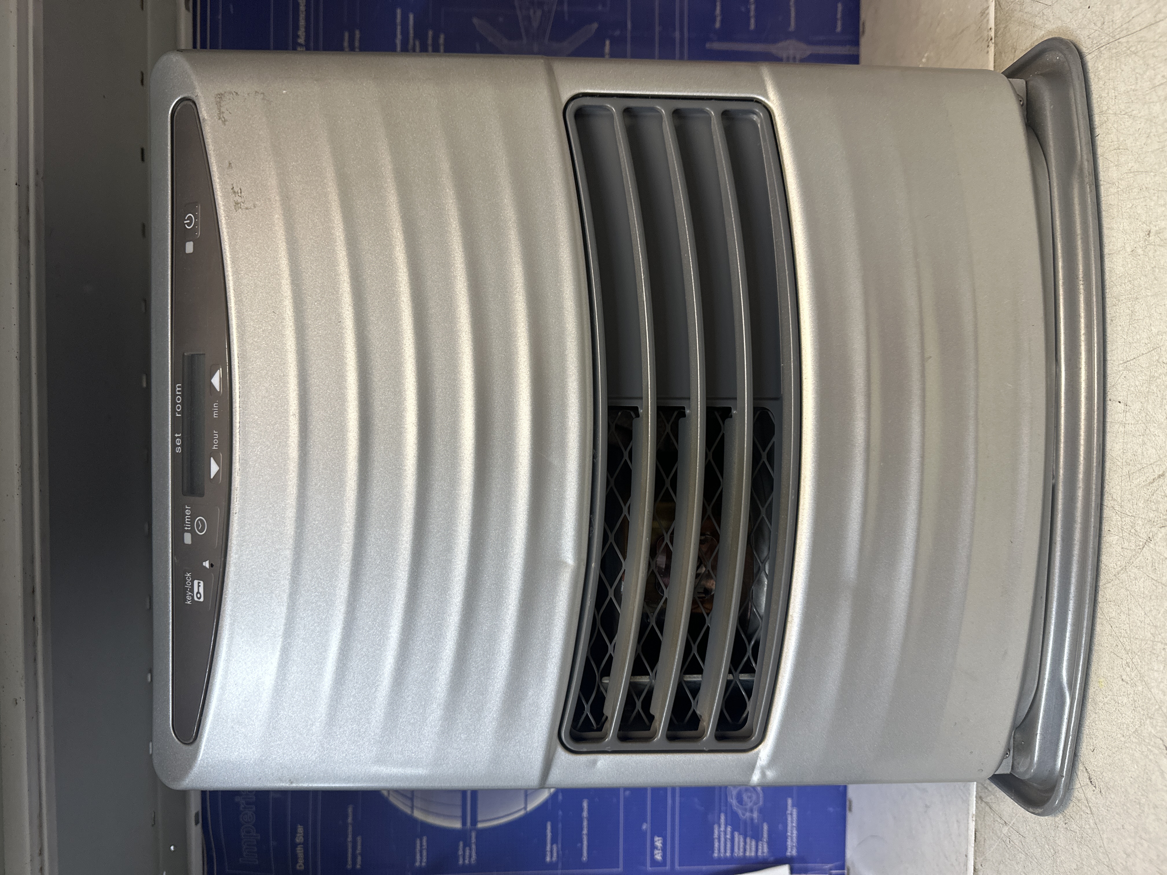Chauffage à pétrole Zibro Kamin SRF 149R
