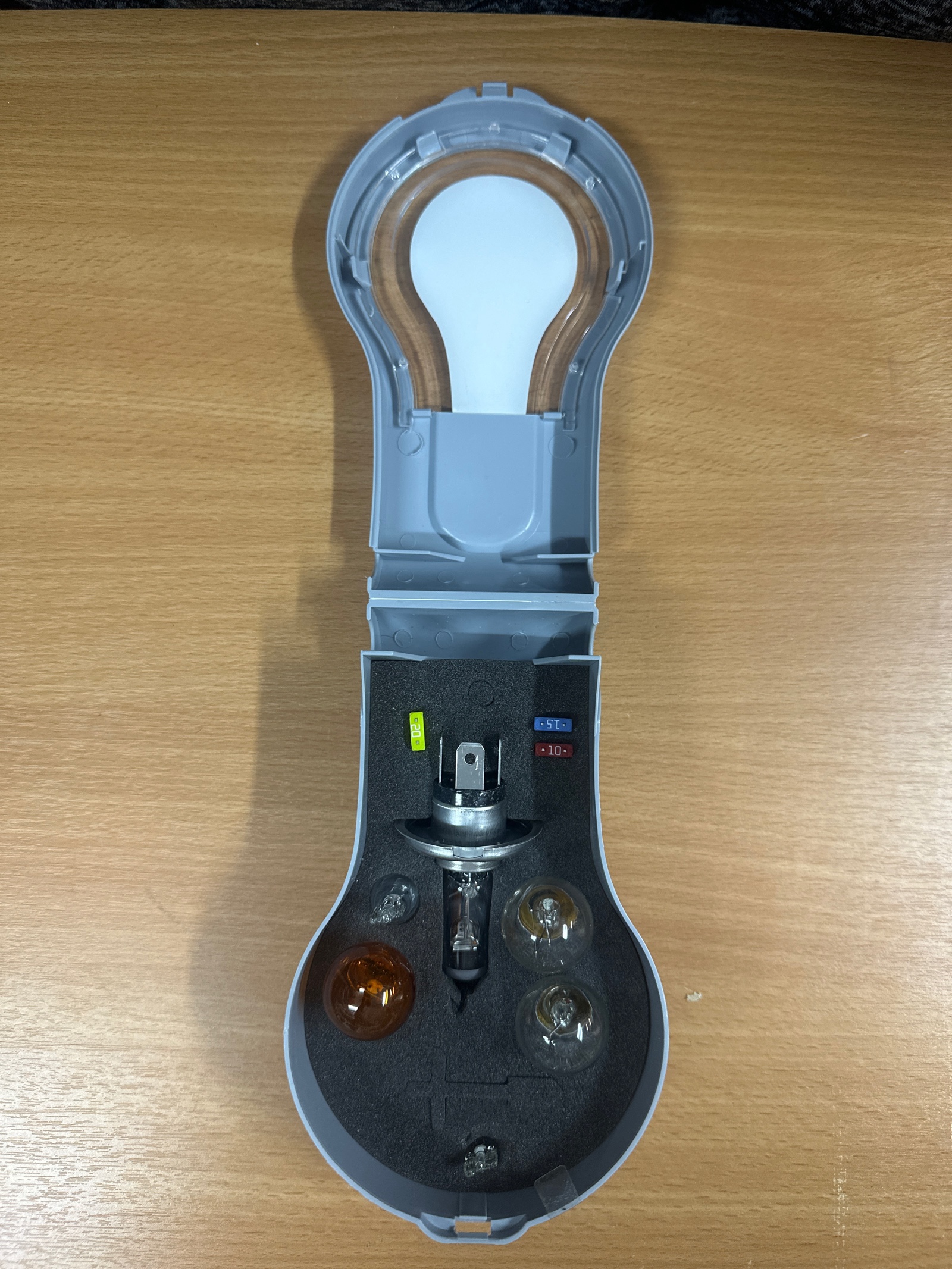 Kit d'ampoules voiture Renault Group 77 11 576 774