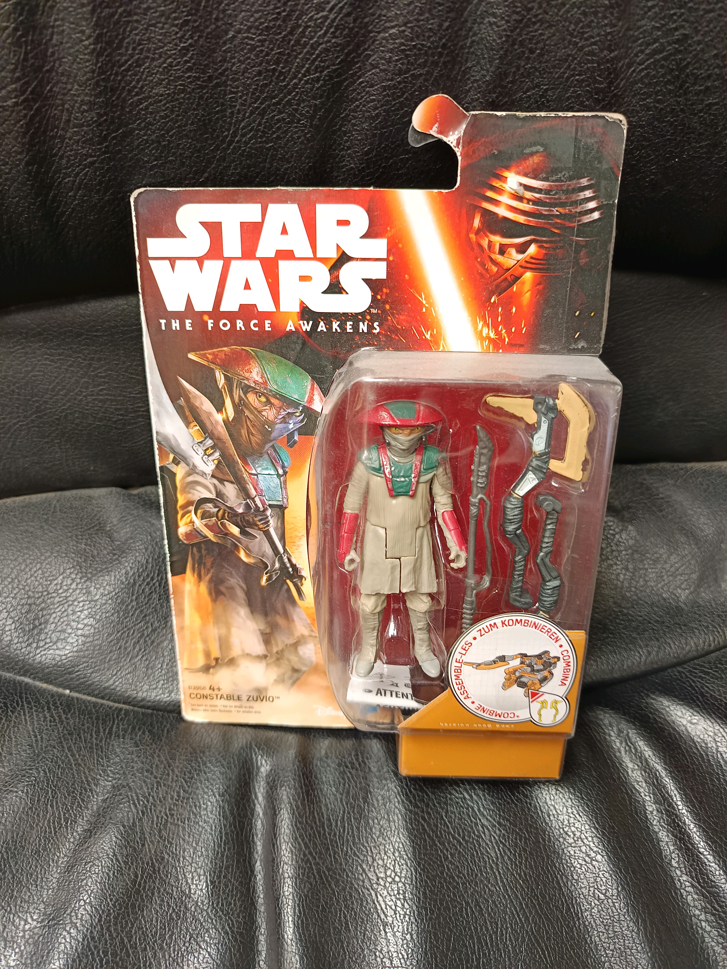 Figurine Star Wars The Force Awakens - Constable Zuvio