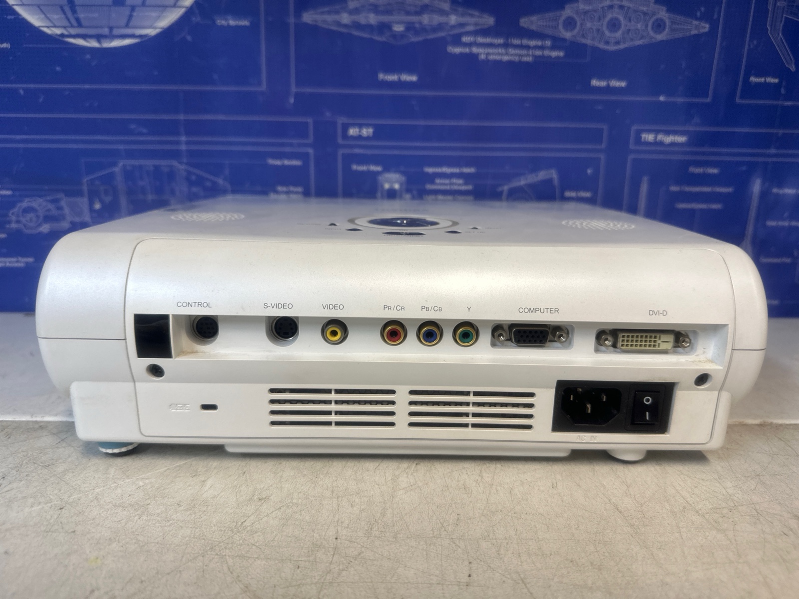 Vidéoprojecteur Toshiba MT20 DLP — photo 2