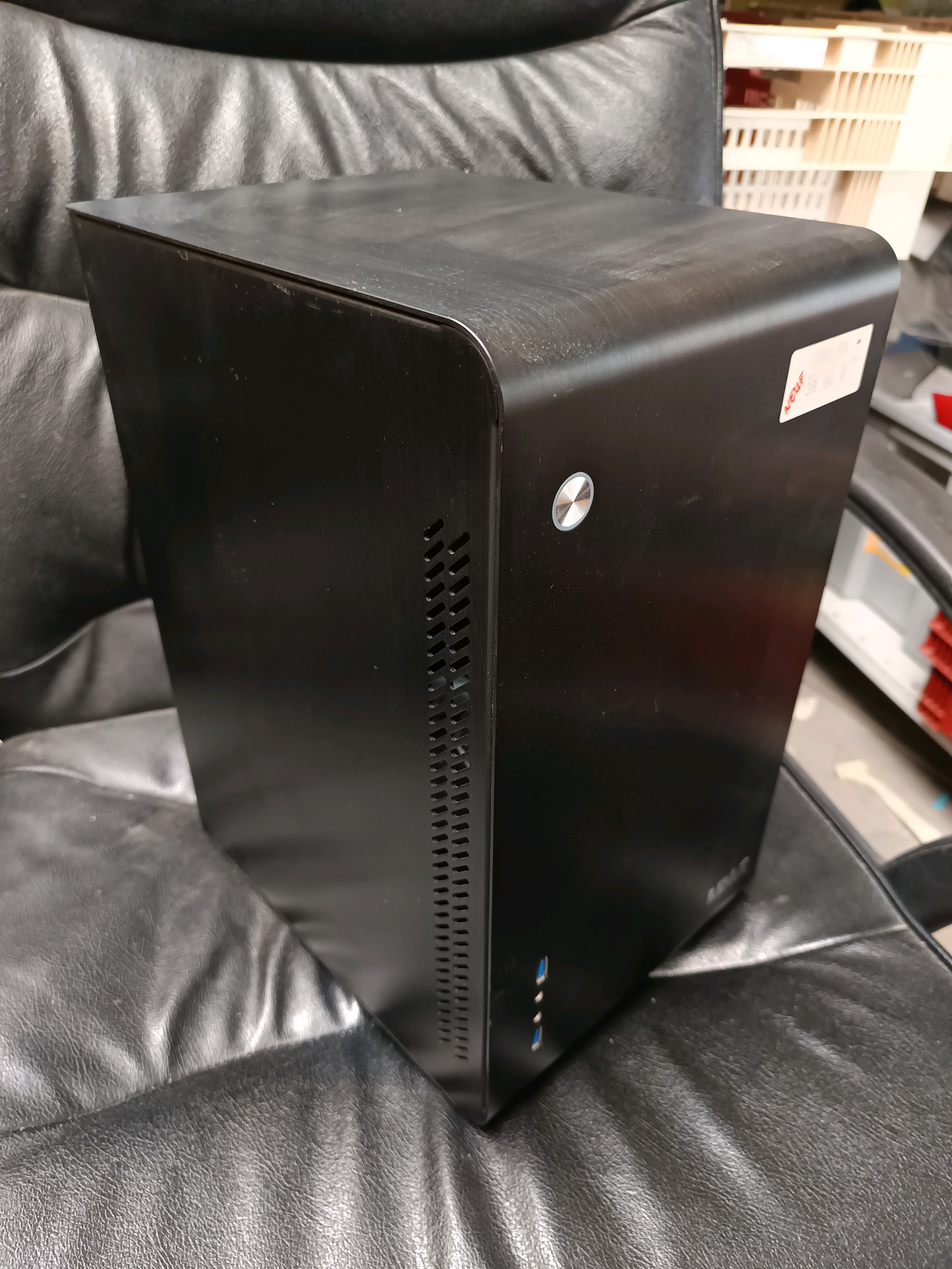 Boîtier PC LDLC noir (format compact)