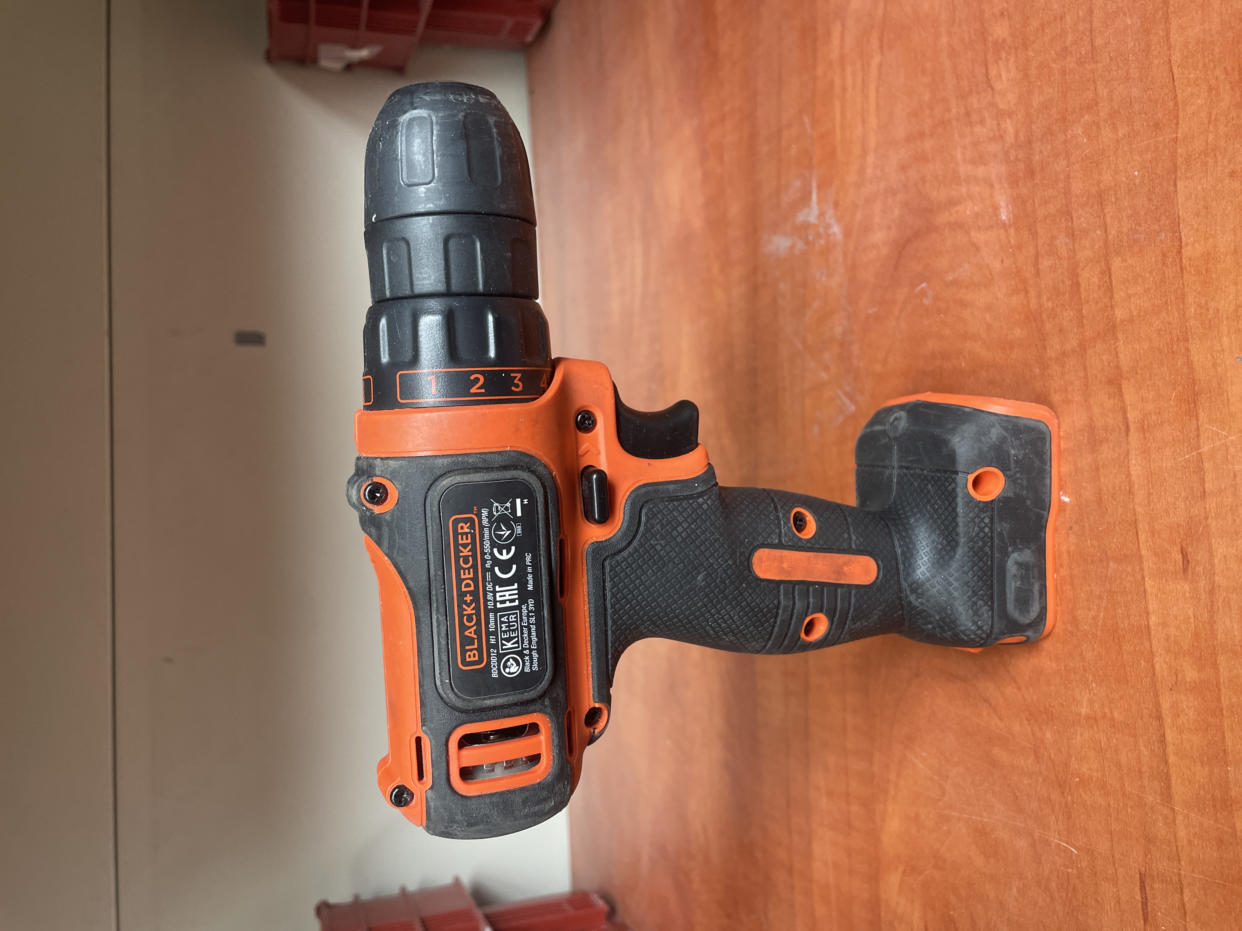 Perceuse visseuse sans fil Black+Decker sans batterie