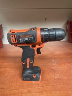 Perceuse visseuse sans fil Black+Decker sans batterie