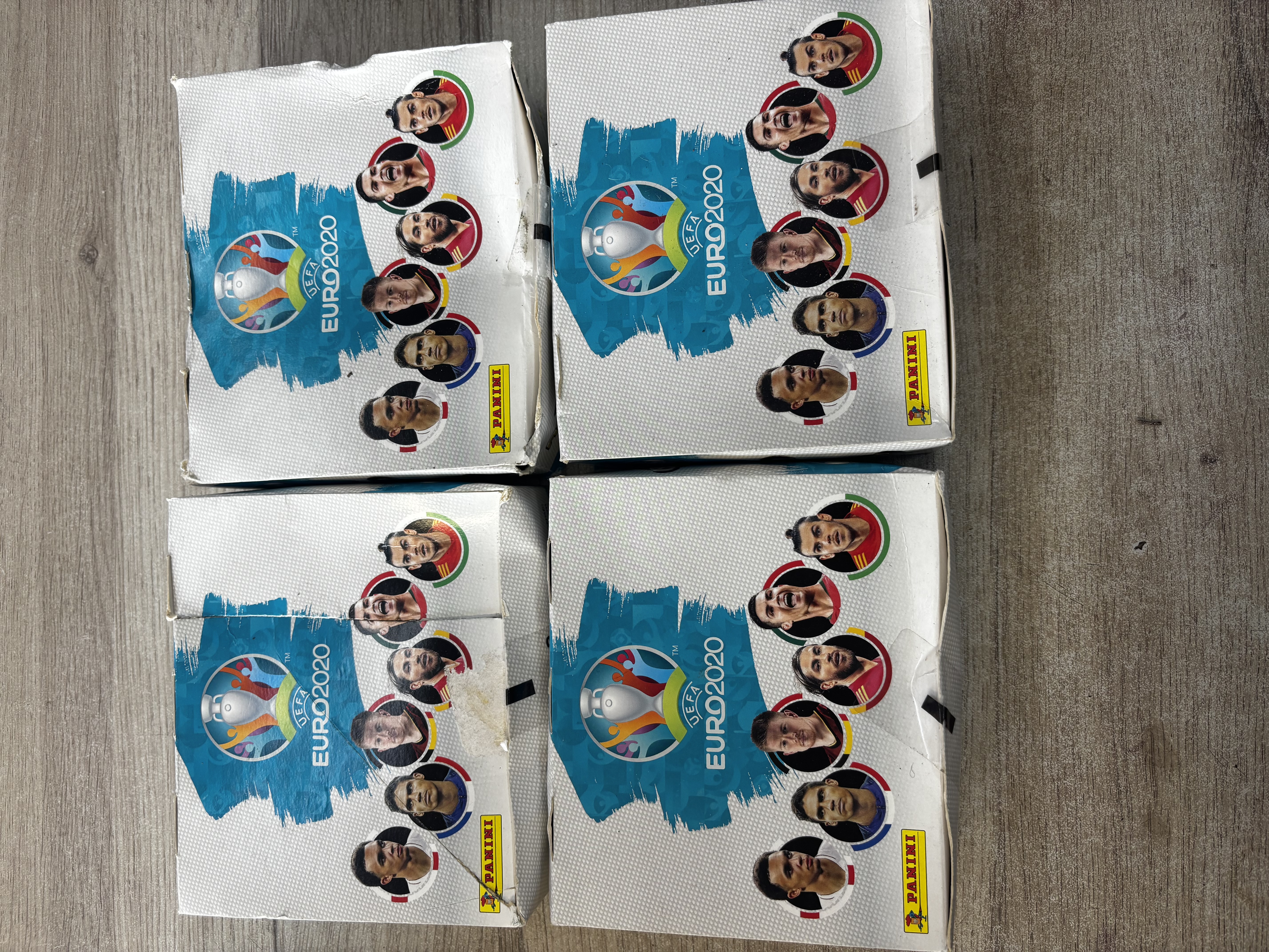 Panini UEFA Euro 2020 Tournament Edition boîte de 100 pochettes stickers