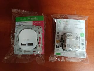 Schneider Electric Ovalis chargeur USB A+C 2,4 A encastrable