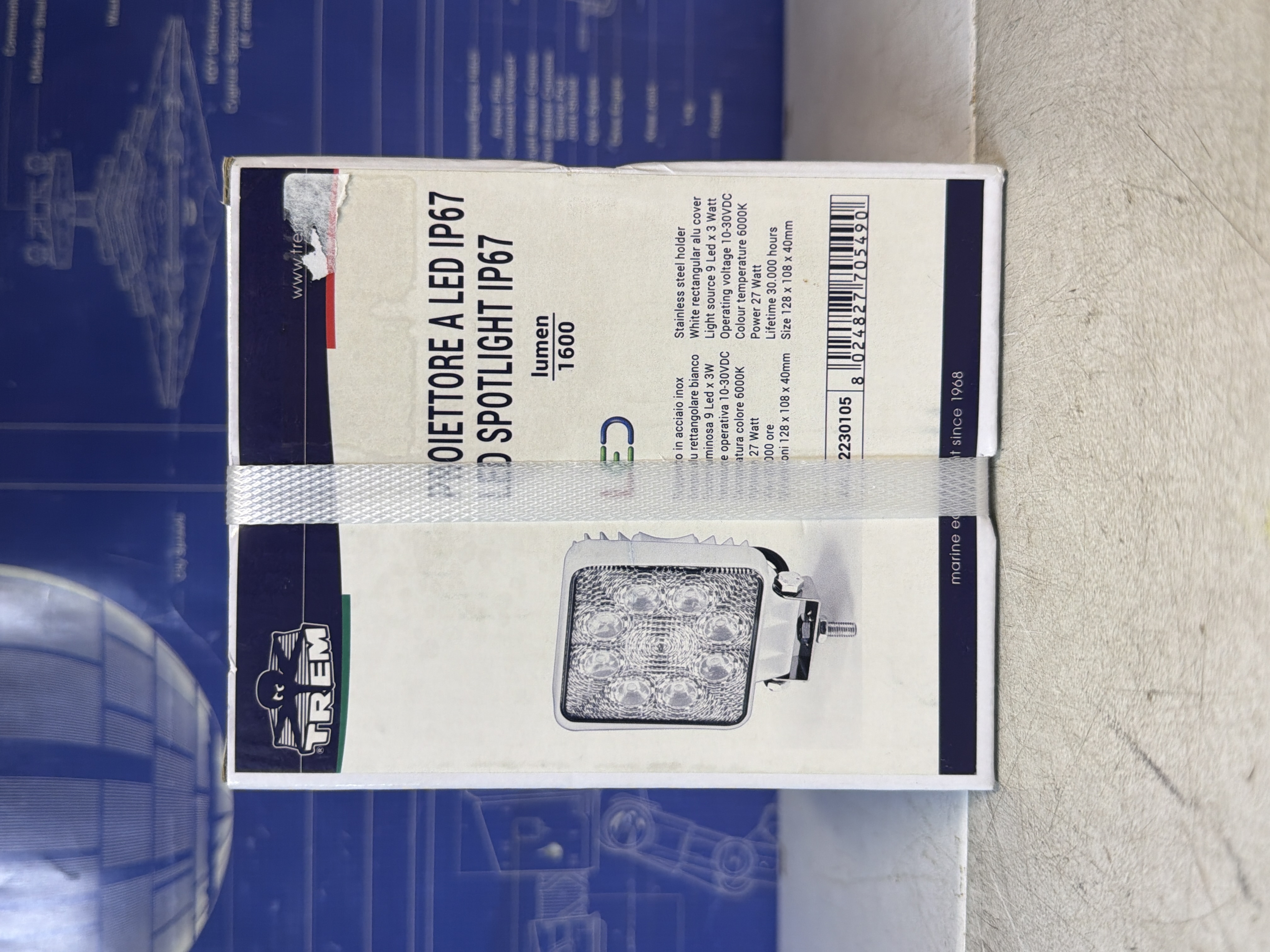 TREM L2230105 projecteur LED étanche IP67 1600 lm