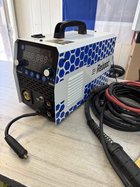 Poste à souder Reboot RBM2500 MIG multiprocédé