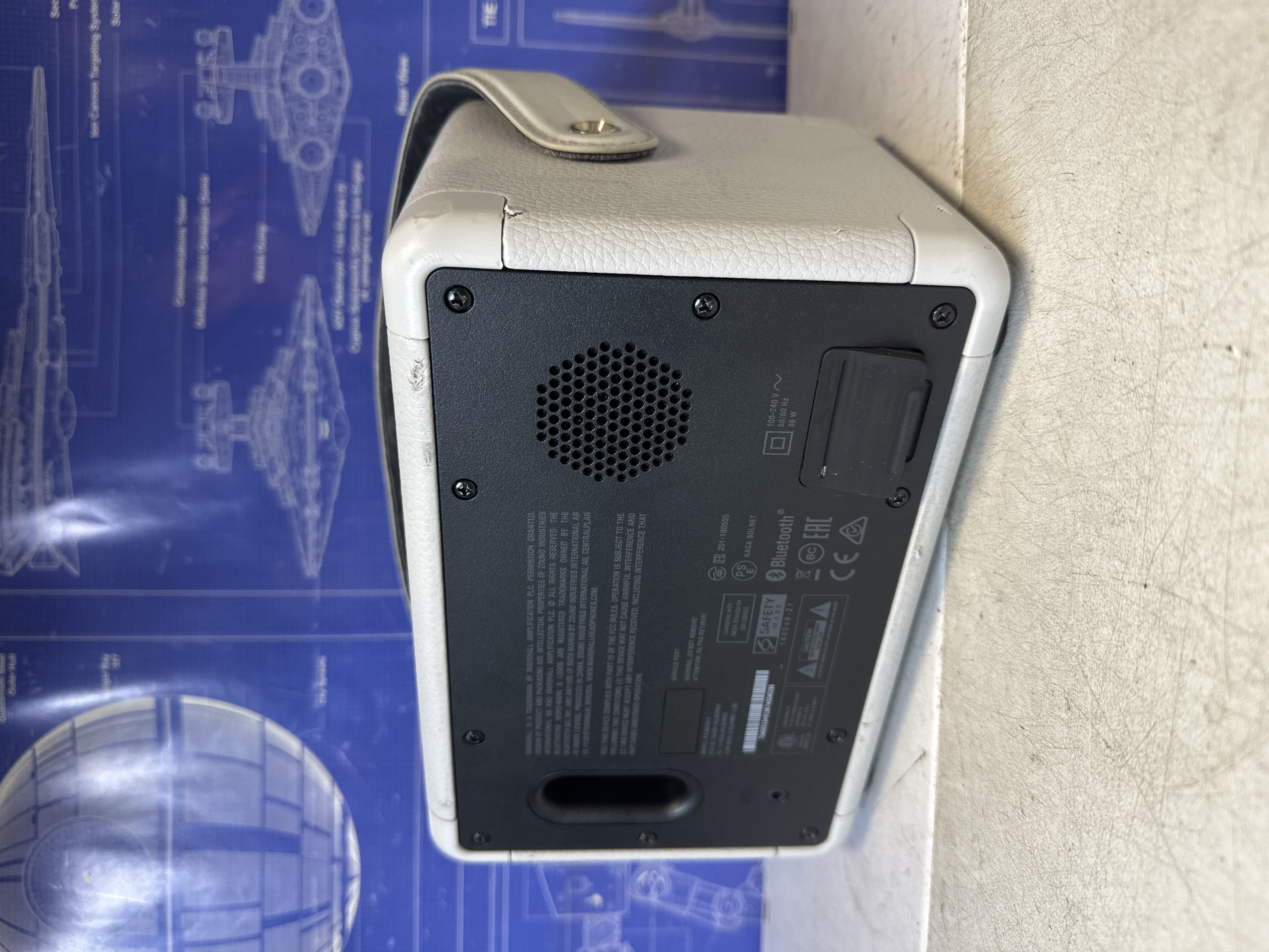 Enceinte Bluetooth portable Marshall Kilburn II grise — photo 2