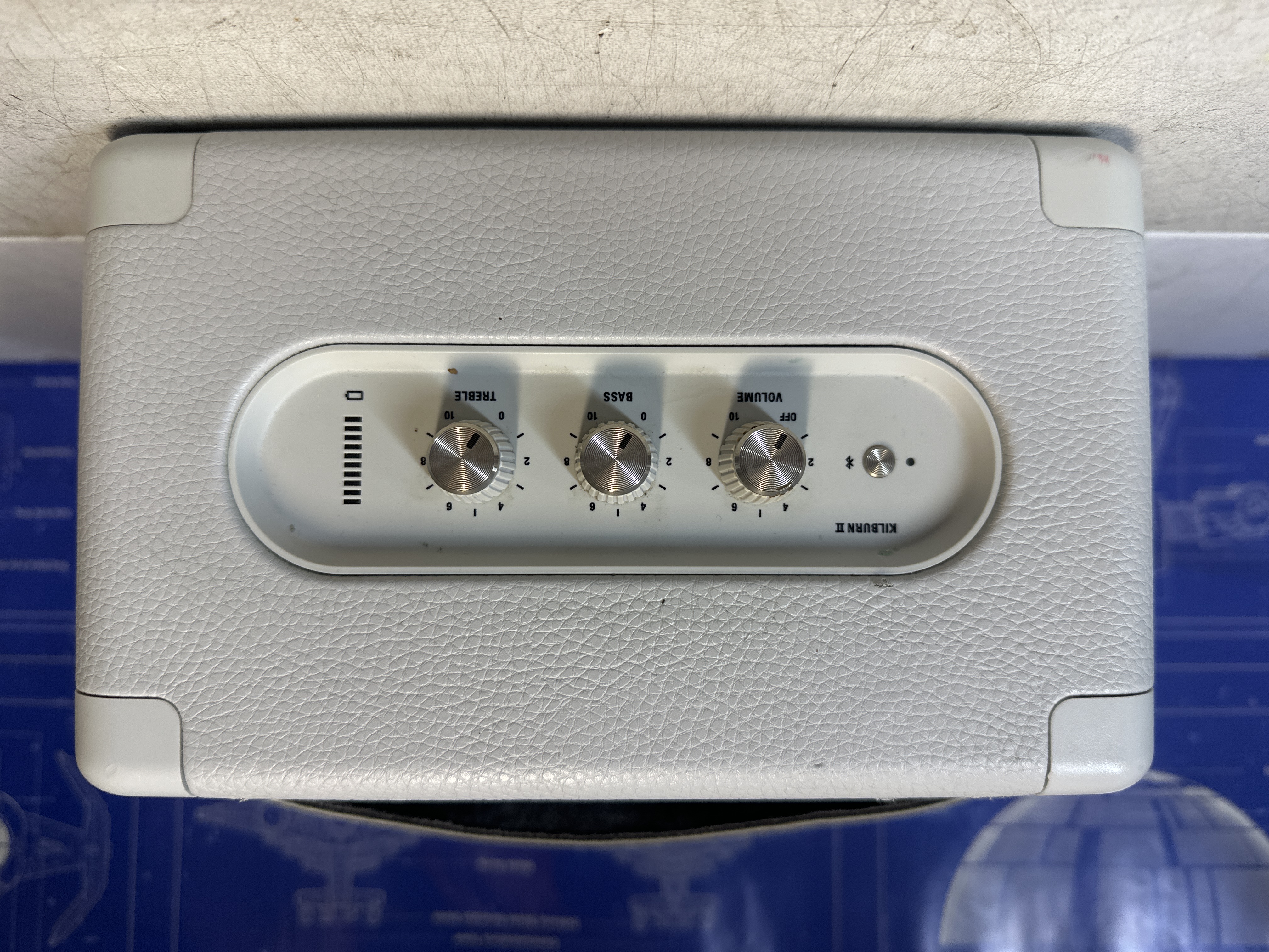Enceinte Bluetooth portable Marshall Kilburn II grise — photo 3
