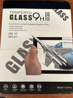 Lot étui folio noir + verre trempé pour iPad Pro 10,5