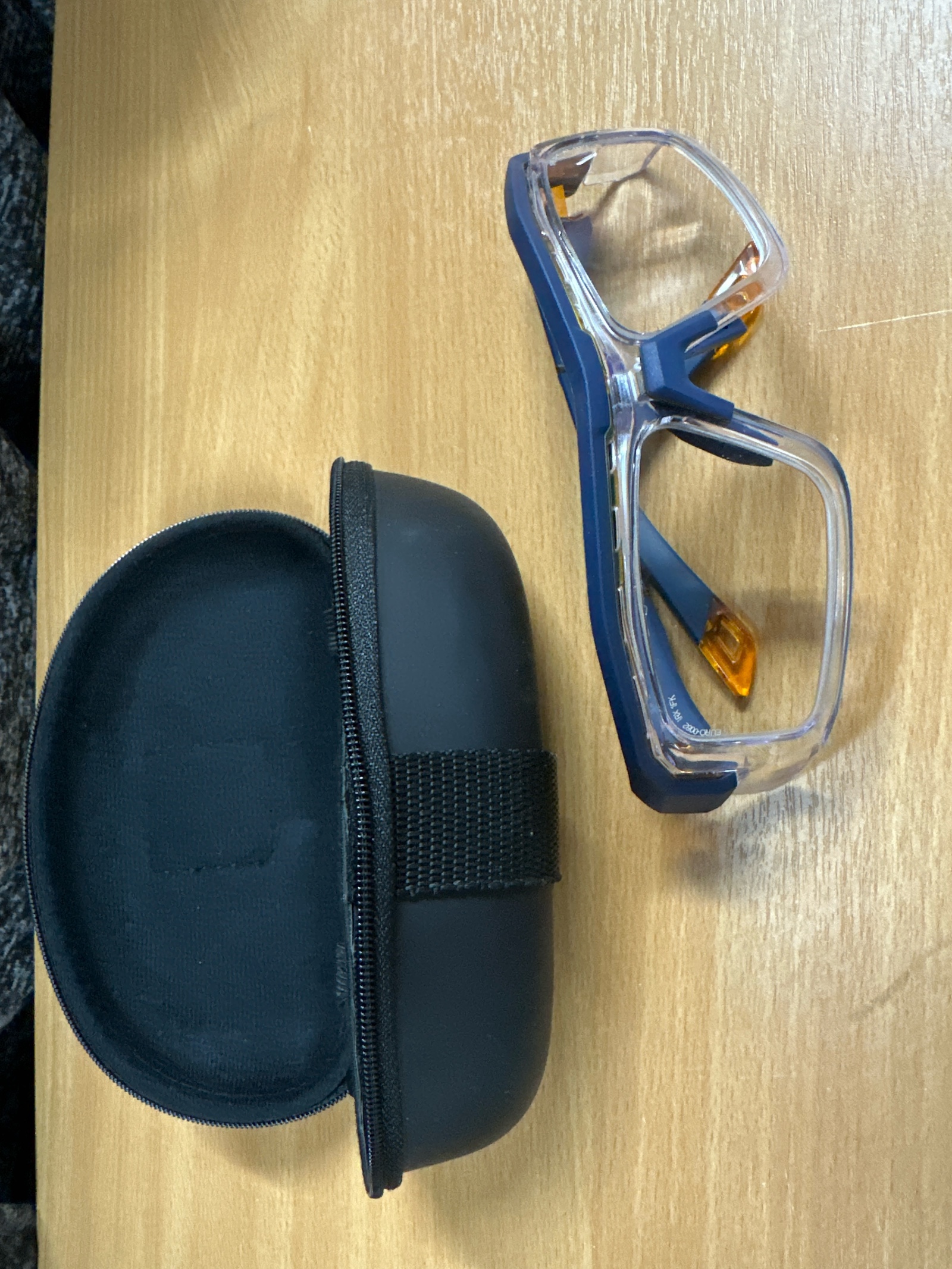 Lunettes de protection IRX300-VP avec étui