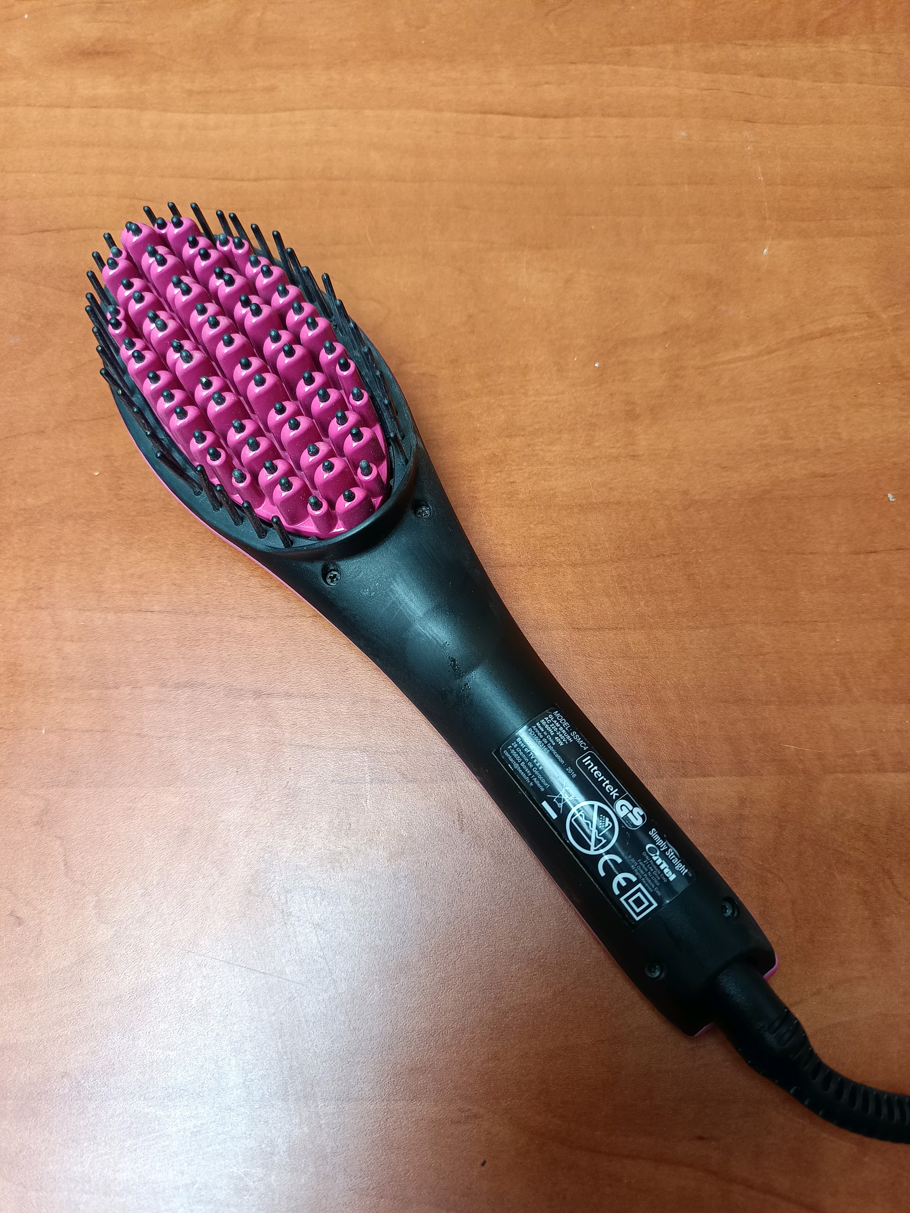 Brosse lissante chauffante électrique filaire noir/rose