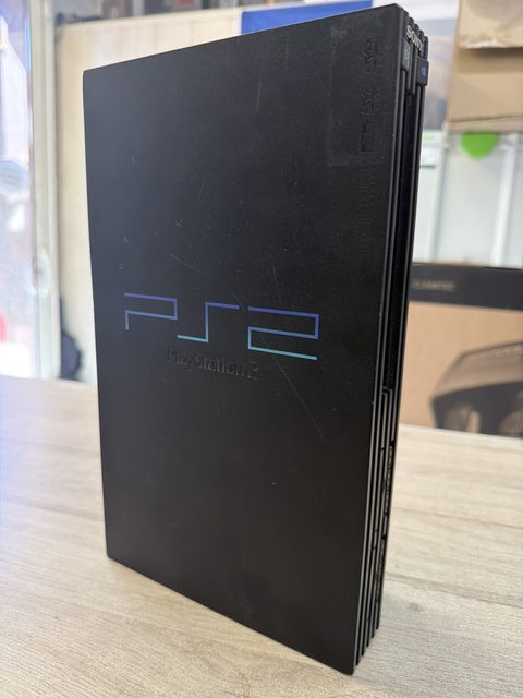 Console Sony PlayStation 2 Slim noire avec manette et câbles