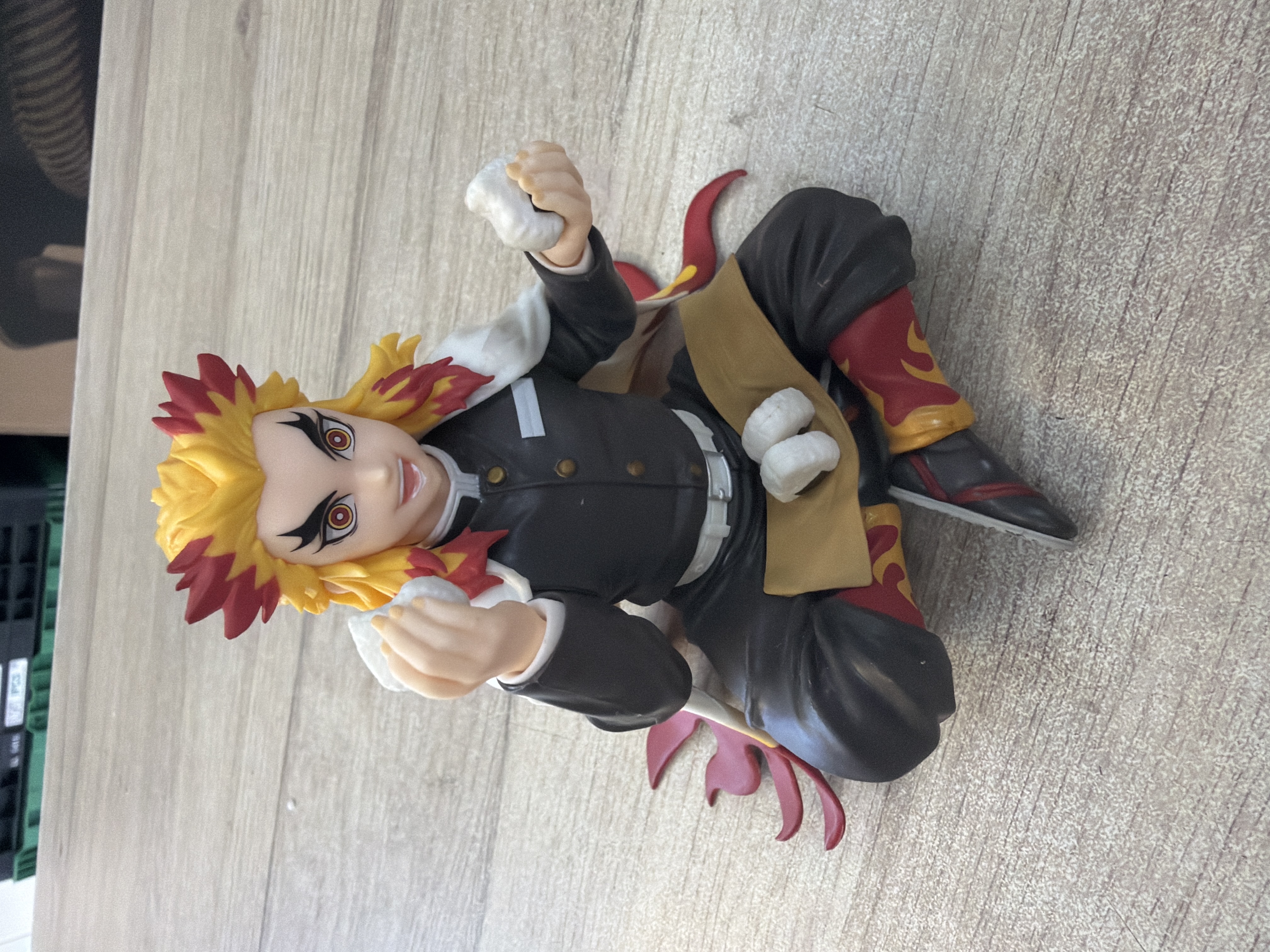 Figurine Rengoku Demon Slayer Flame Breathing