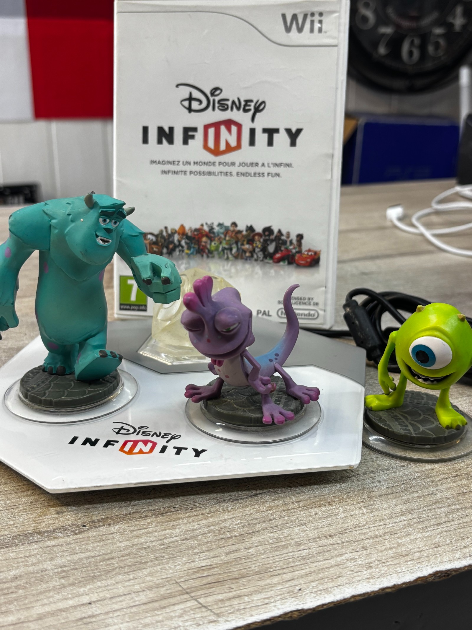 Disney Infinity pour Wii - base + figurines Sulley, Randall, Mike Wazowski