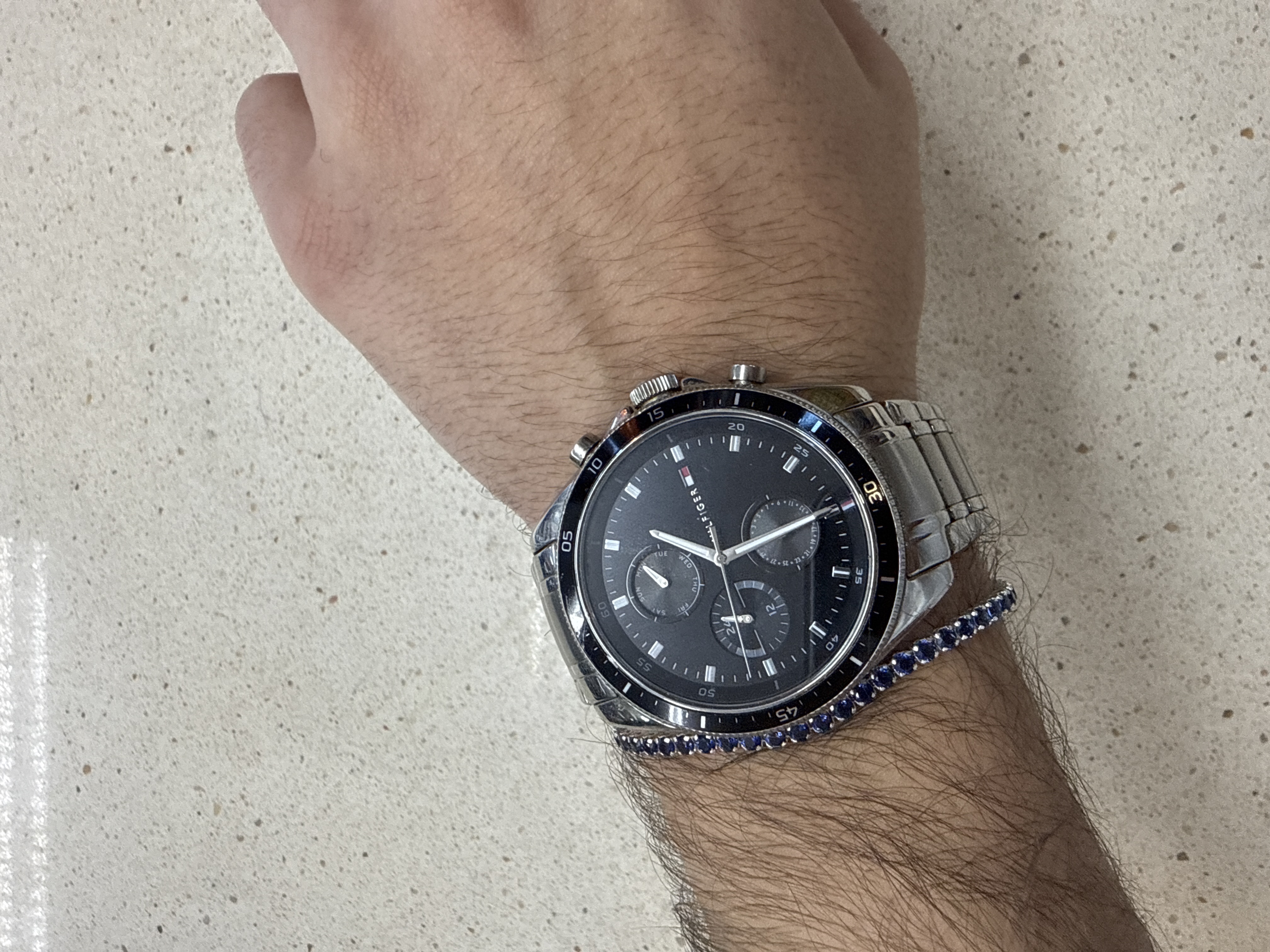Montre chronographe Tommy Hilfiger - cadran noir, bracelet acier — photo 3