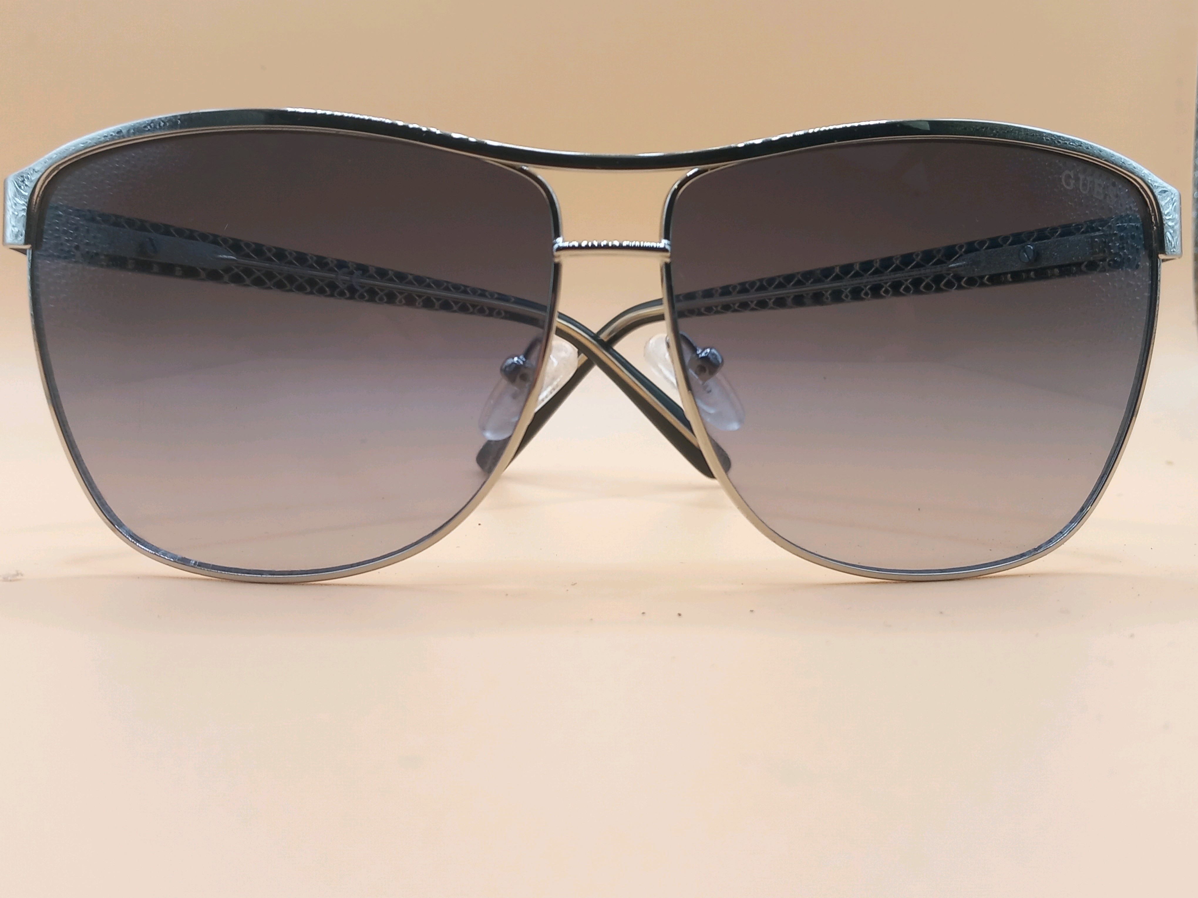 Lunettes de soleil Guess aviateur