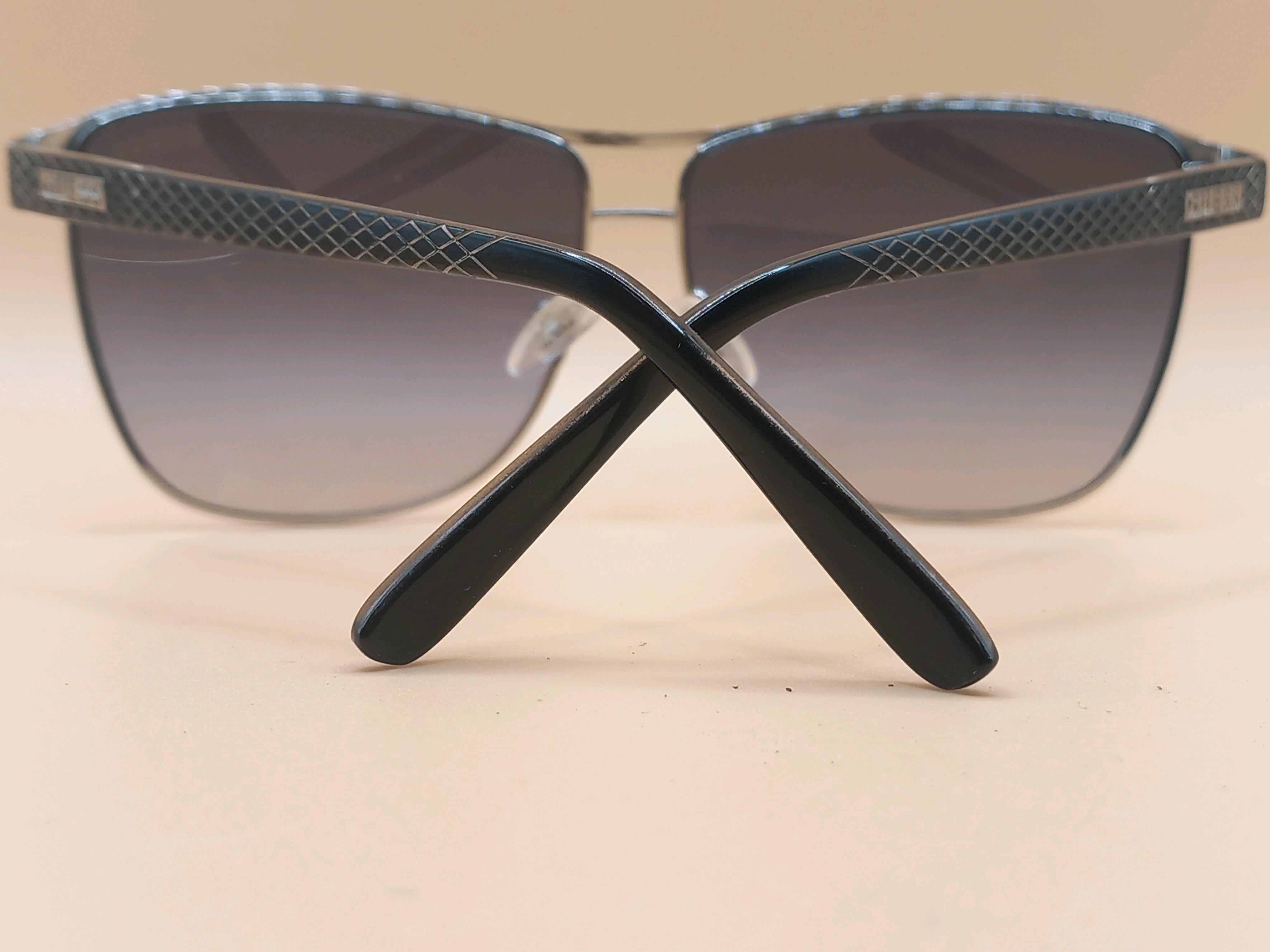 Lunettes de soleil Guess aviateur — photo 2