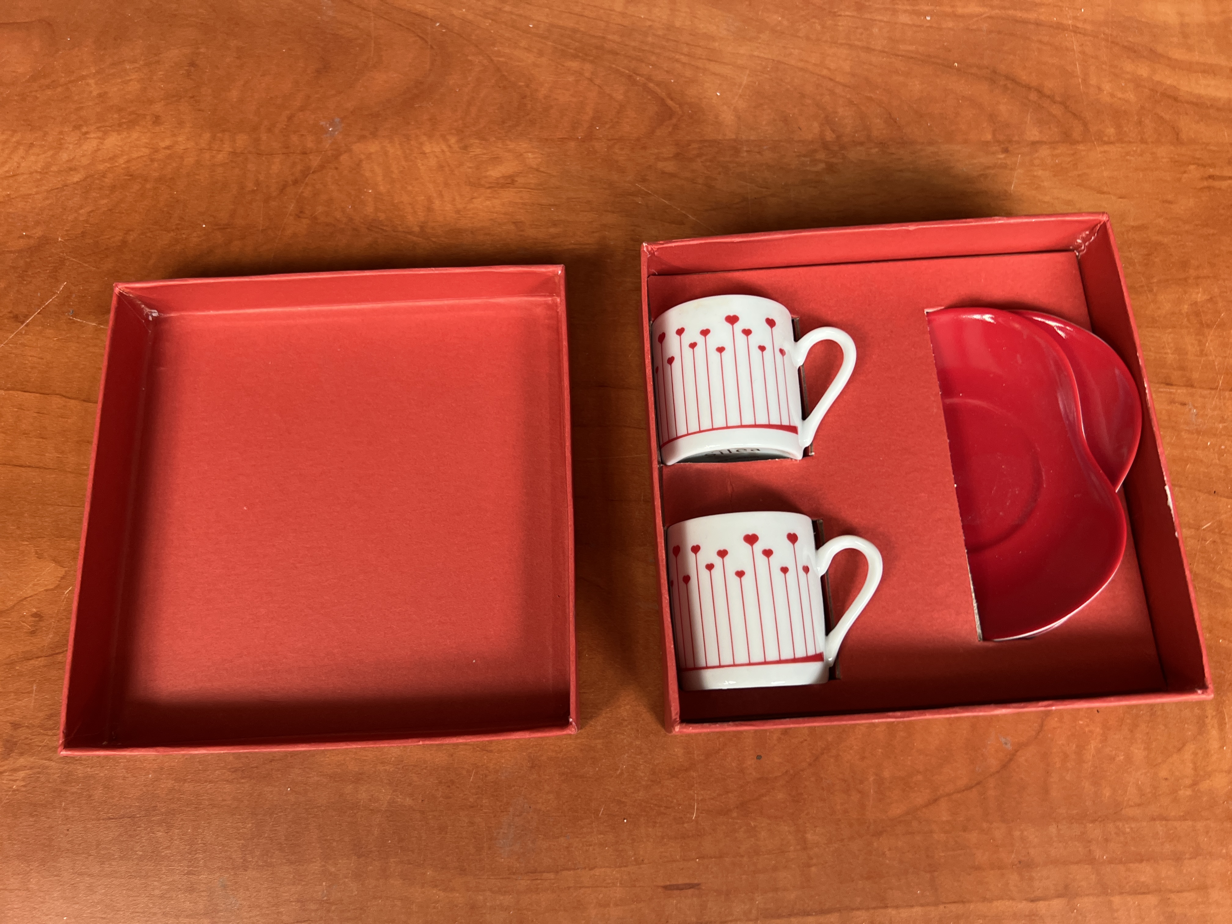 Coffret 2 tasses en céramique blanche et rouge Miya Maisons du Monde