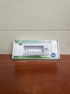 Chargeur de piles EBL Smart Charger pour 8 accus AA/AAA