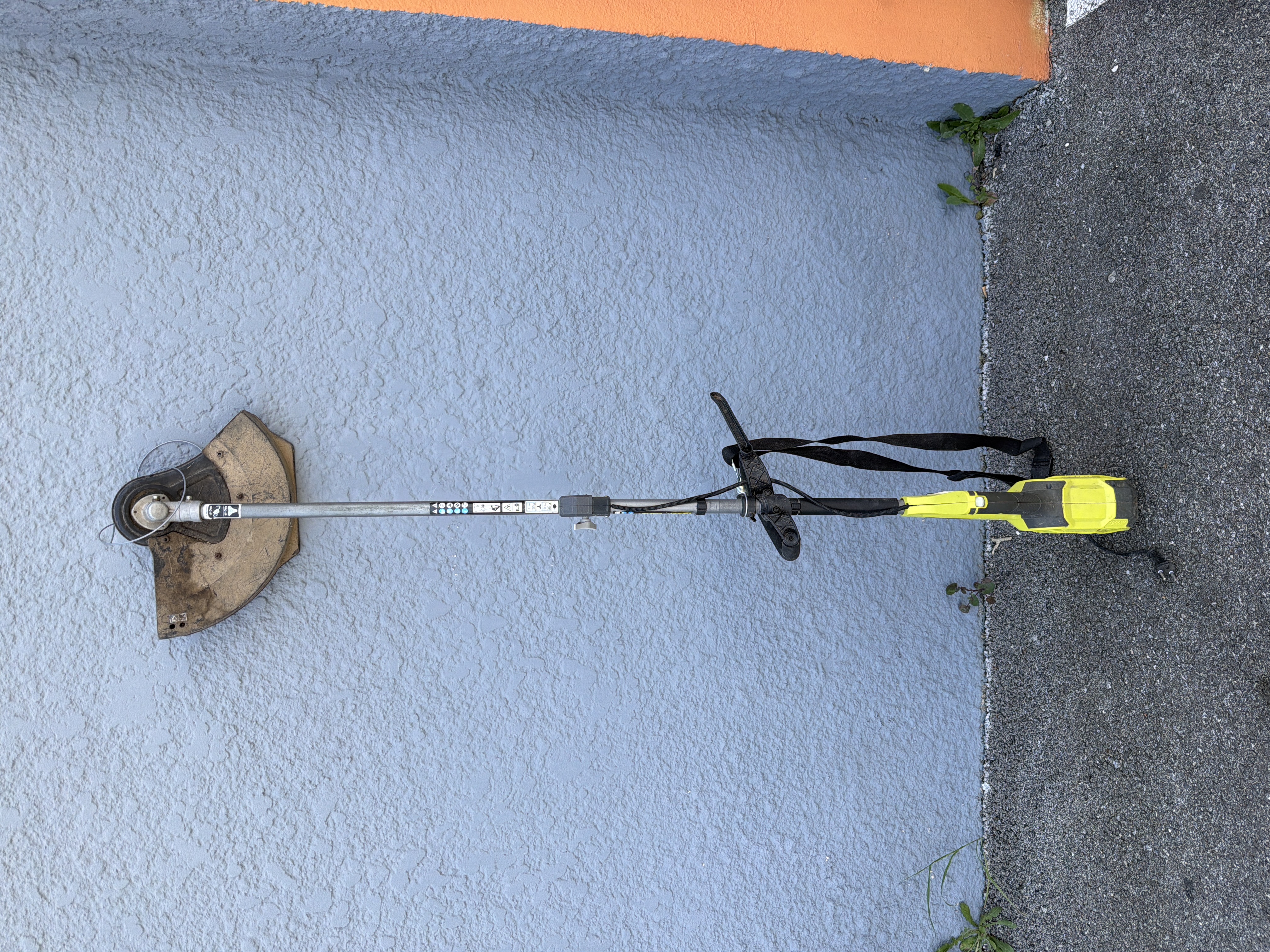 Coupe-bordures électrique filaire Ryobi 1200W