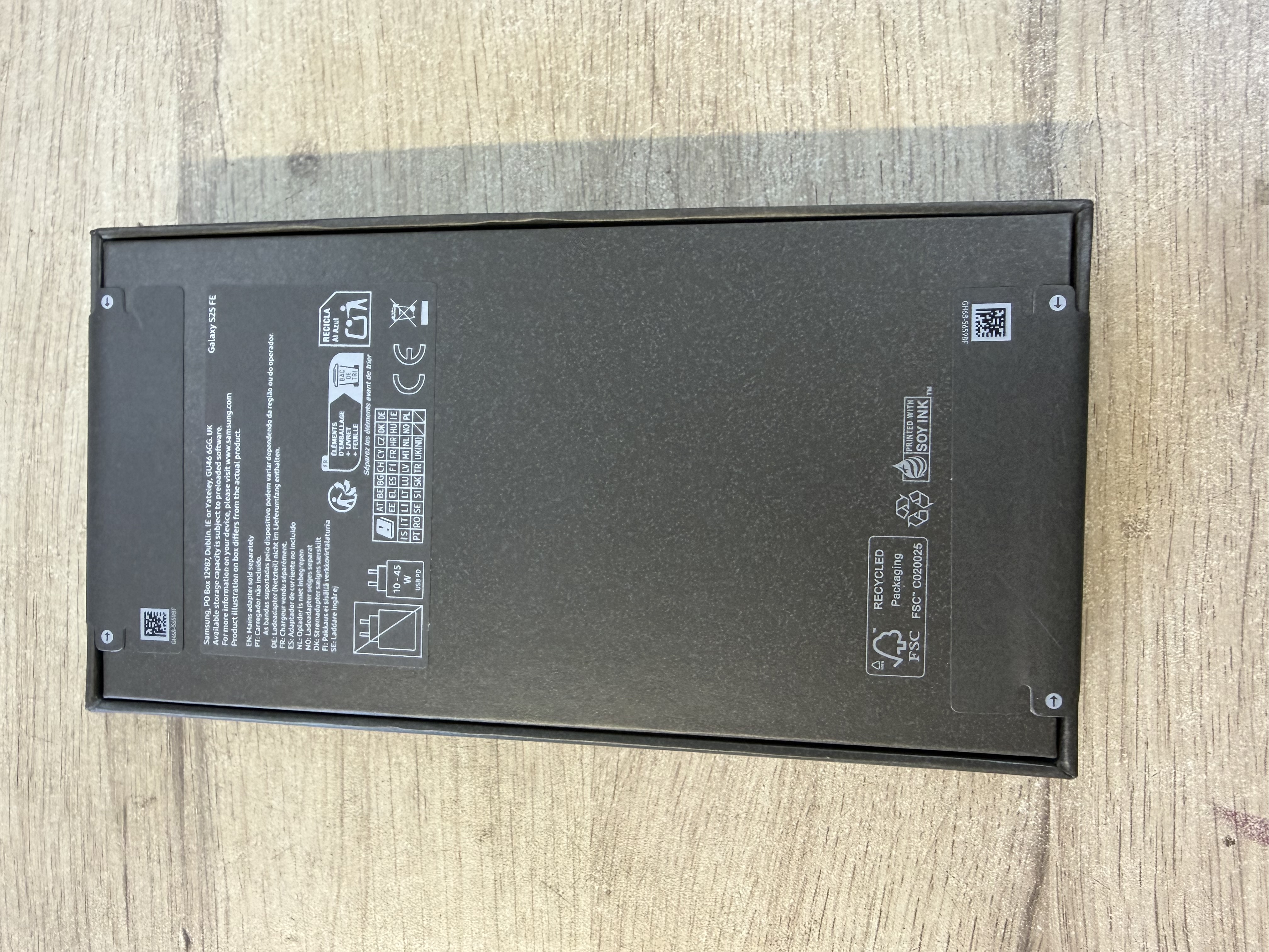 Samsung Galaxy S25 FE 128 Go Noir Absolu 5G — photo 2