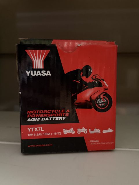 Batterie moto Yuasa YTX7L-BS AGM 12 V 6,3 Ah