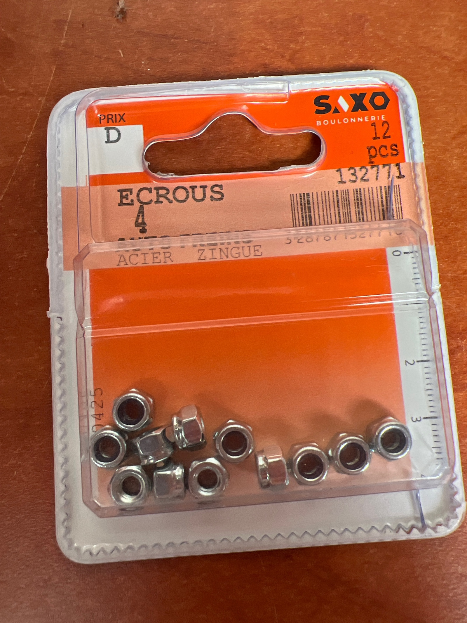 Saxo Boulonnerie Écrous 4 acier zingué – boîte 12 pcs