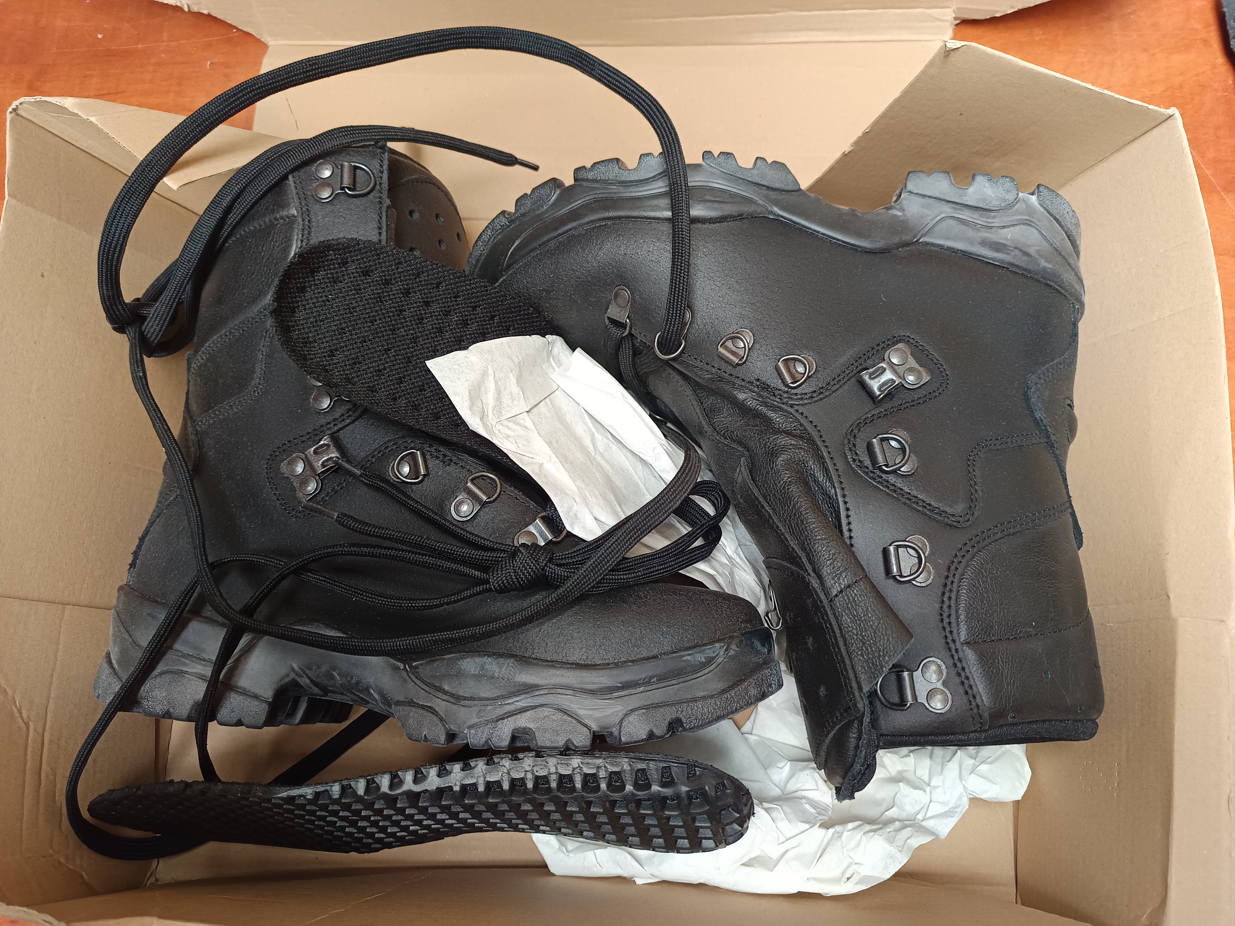 Chaussures de combat noir taille 38