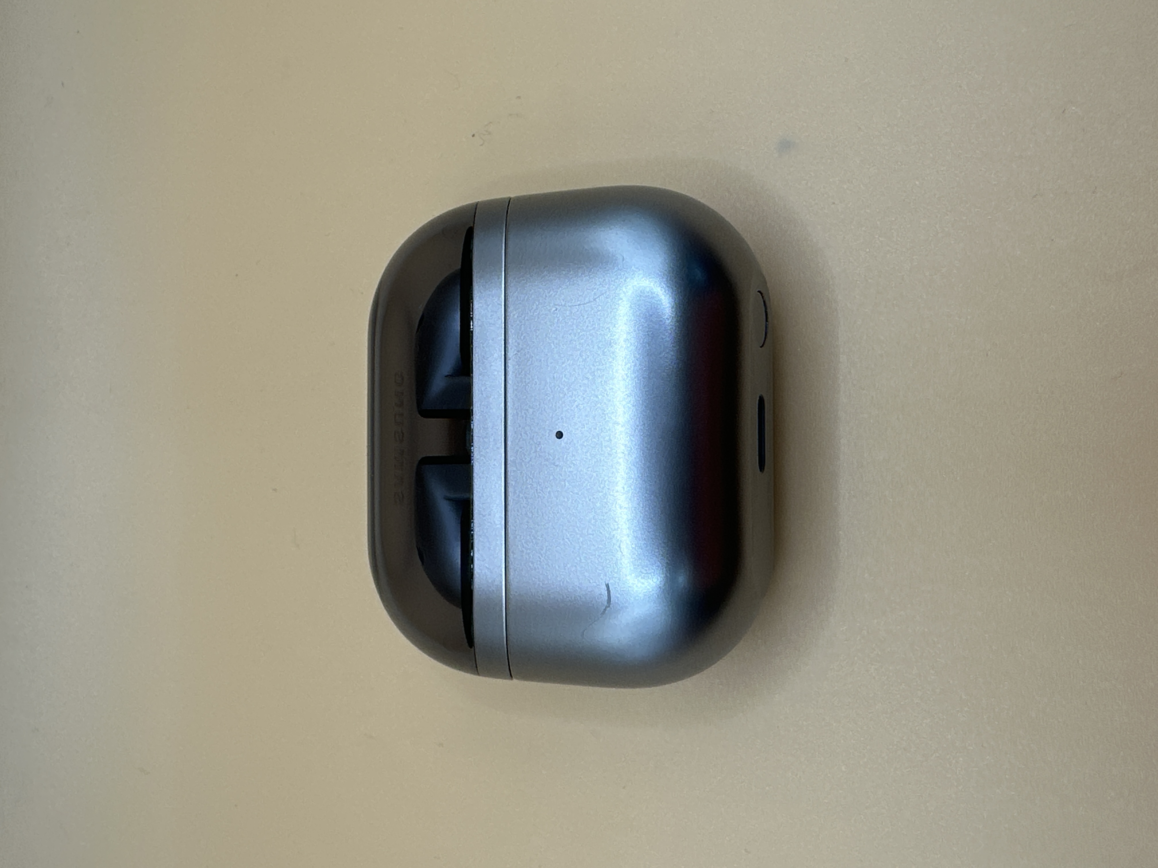 Samsung Galaxy Buds 3 gris — photo 2